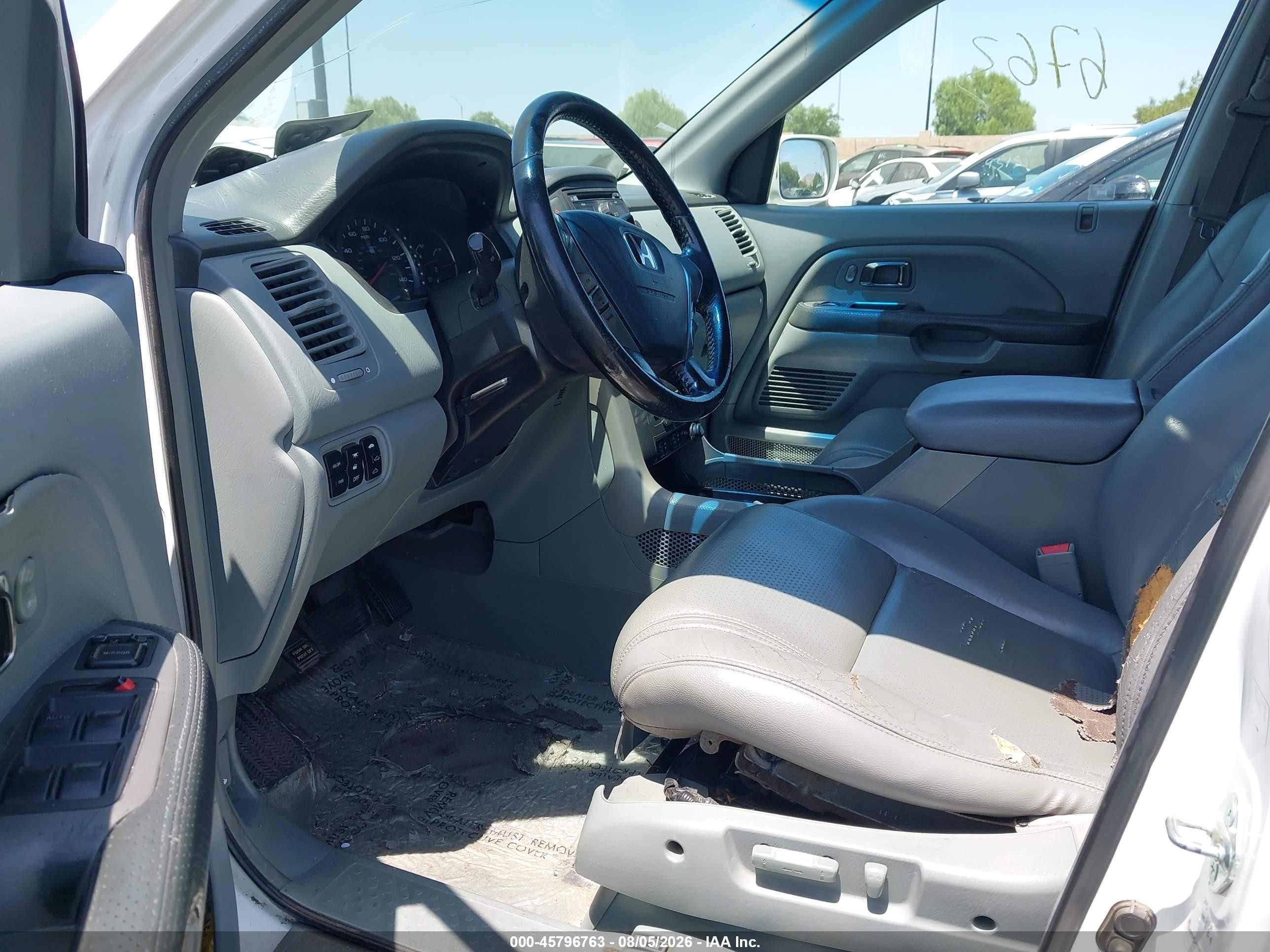 2005 Honda Pilot Ex-l White vin: 2HKYF18685H565428