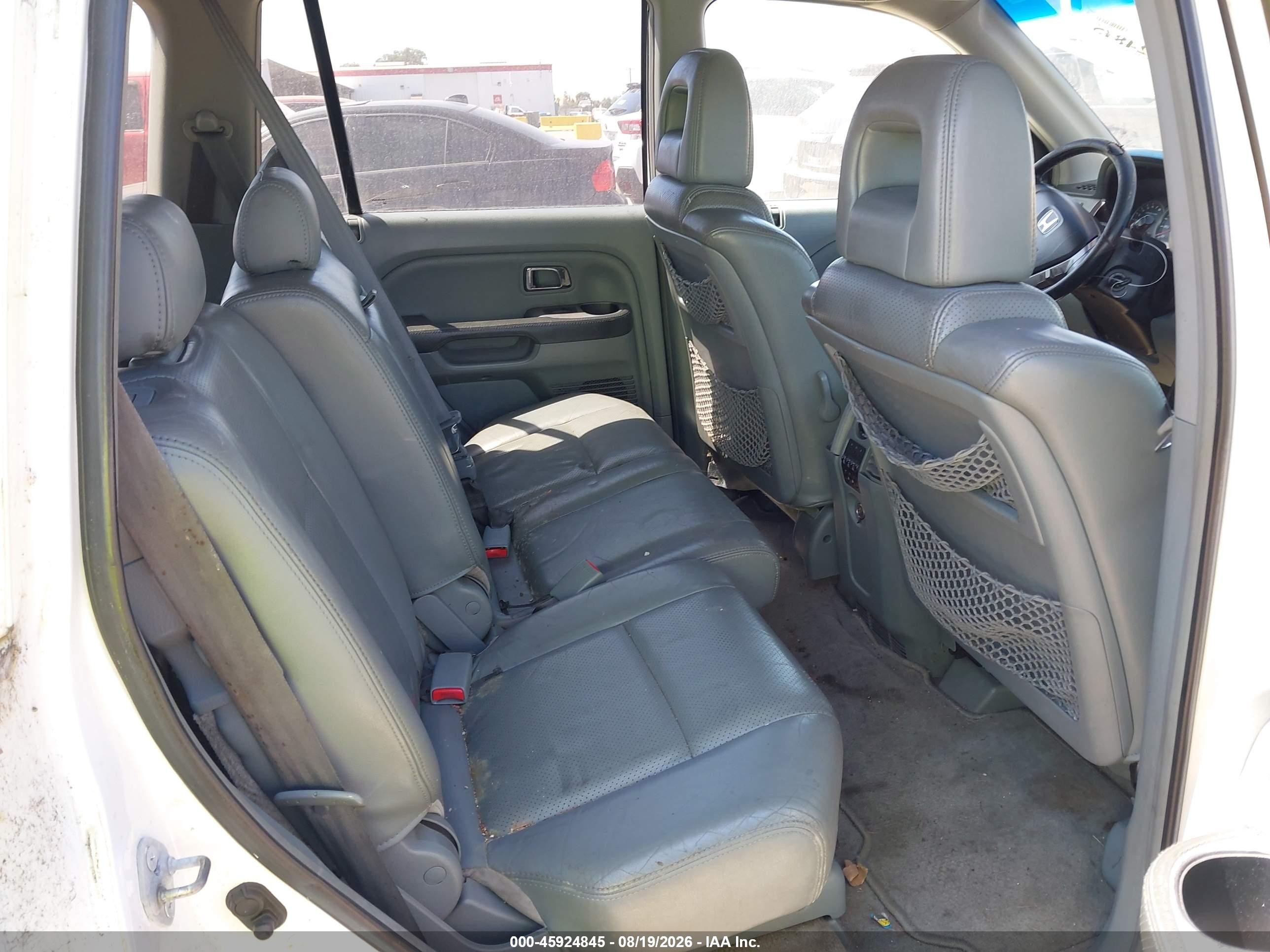 2005 Honda Pilot Ex-l White vin: 2HKYF18695H510972
