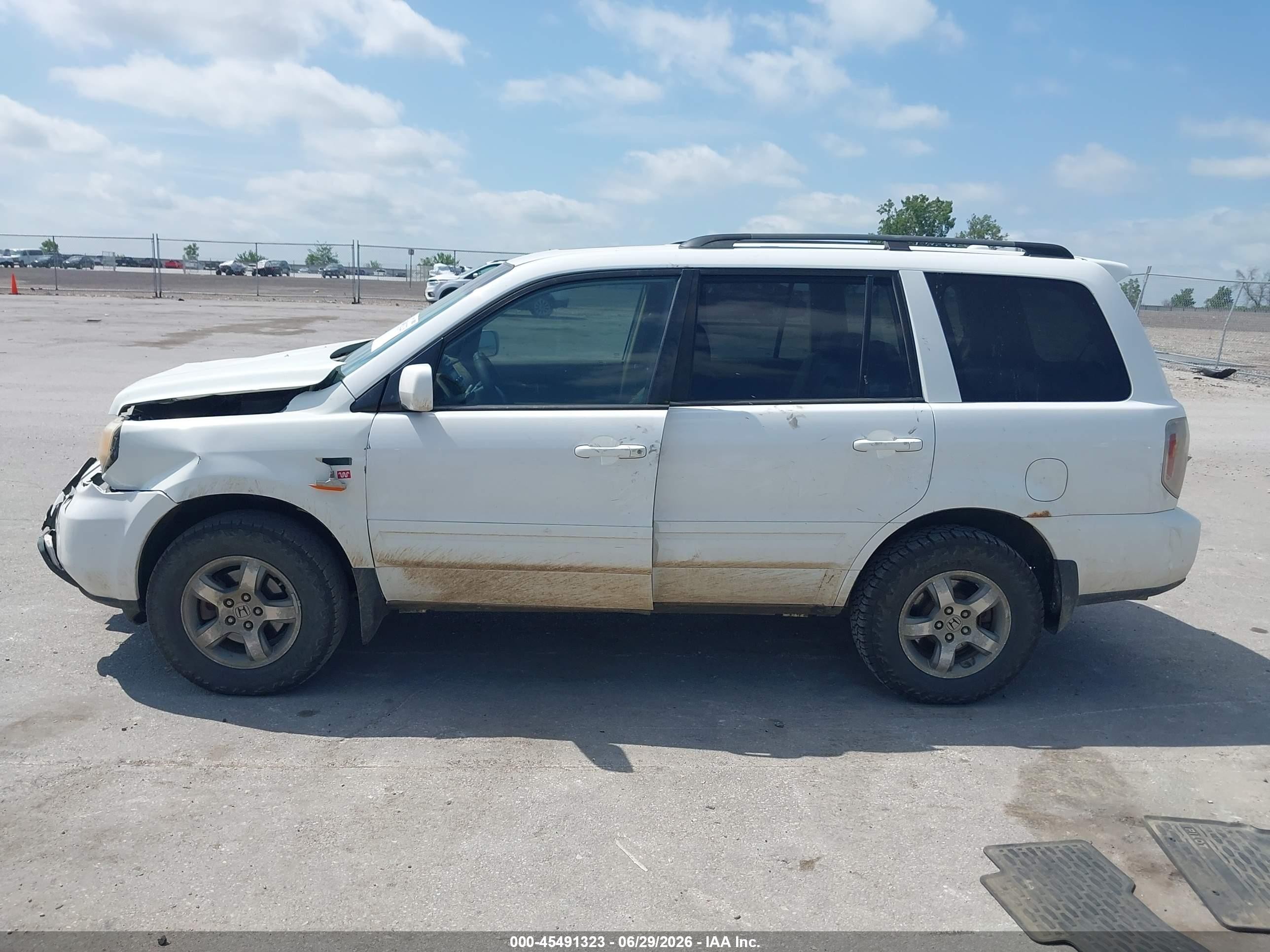 2007 Honda Pilot Ex-l White vin: 2HKYF18697H515379