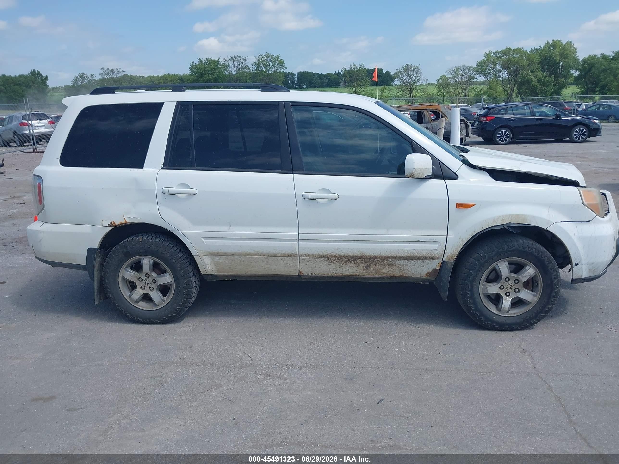 2007 Honda Pilot Ex-l White vin: 2HKYF18697H515379