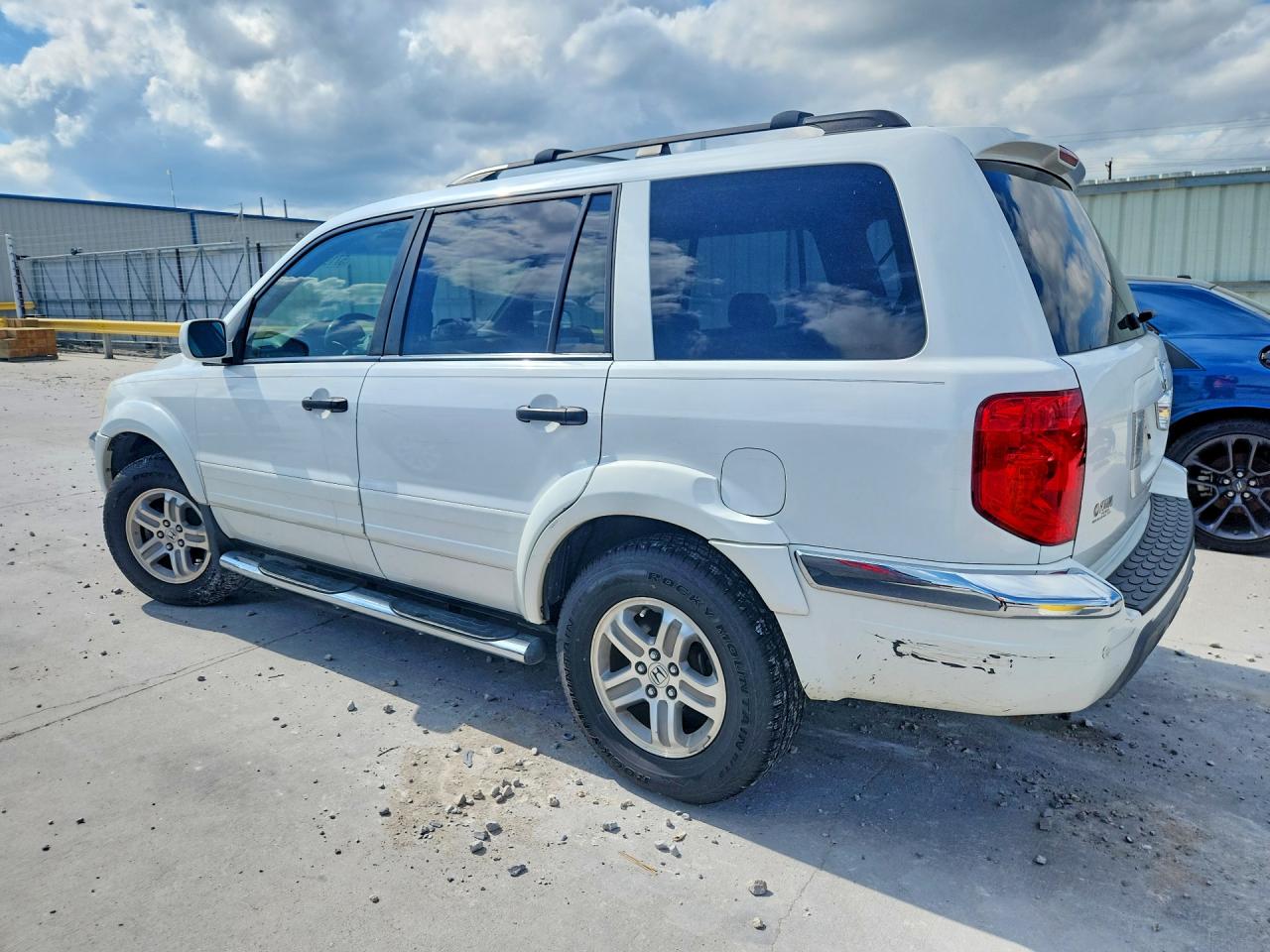 2005 Honda Pilot Exl White vin: 2HKYF18715H566252