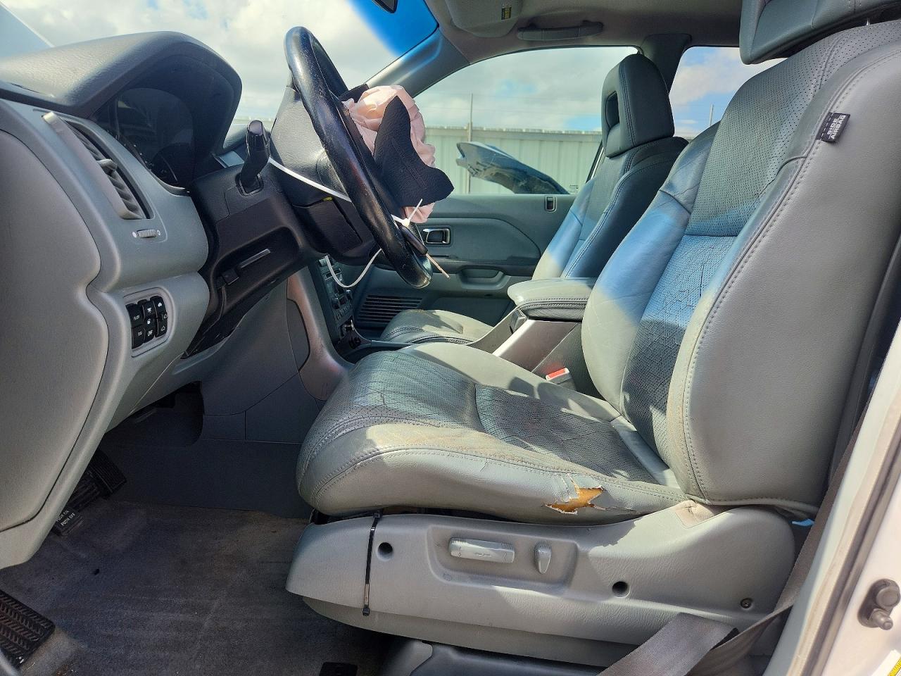 2005 Honda Pilot Exl White vin: 2HKYF18715H566252