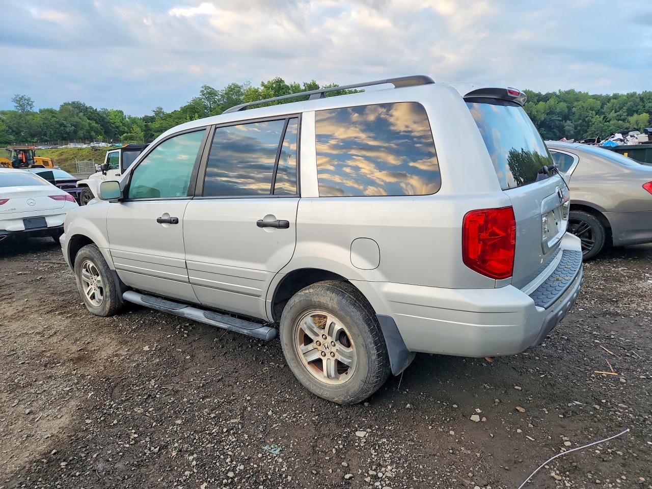 2004 Honda Pilot Exl Silver vin: 2HKYF18724H575931