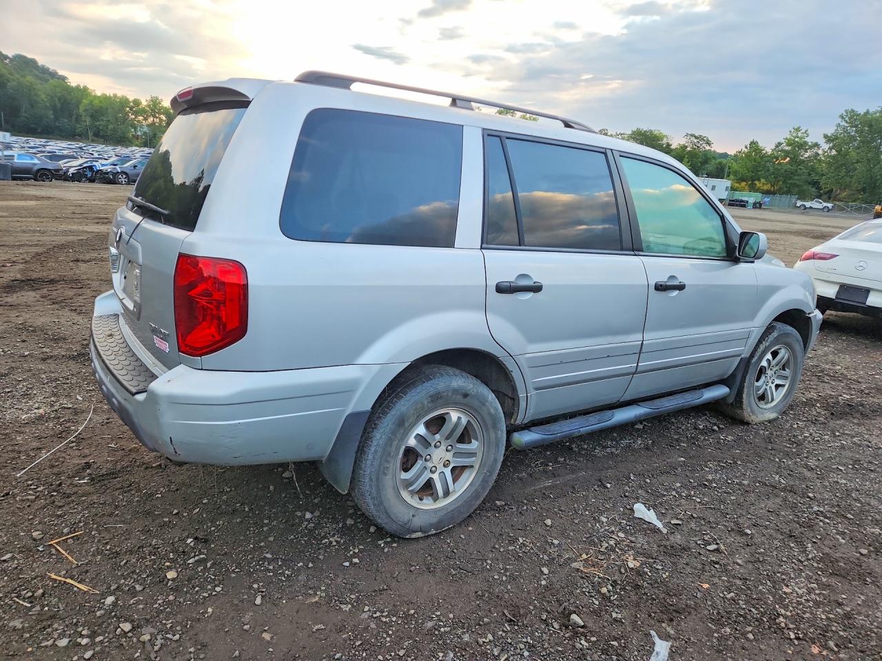 2004 Honda Pilot Exl Silver vin: 2HKYF18724H575931