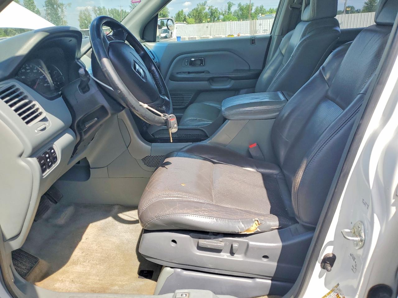 2005 Honda Pilot Exl White vin: 2HKYF18765H563587
