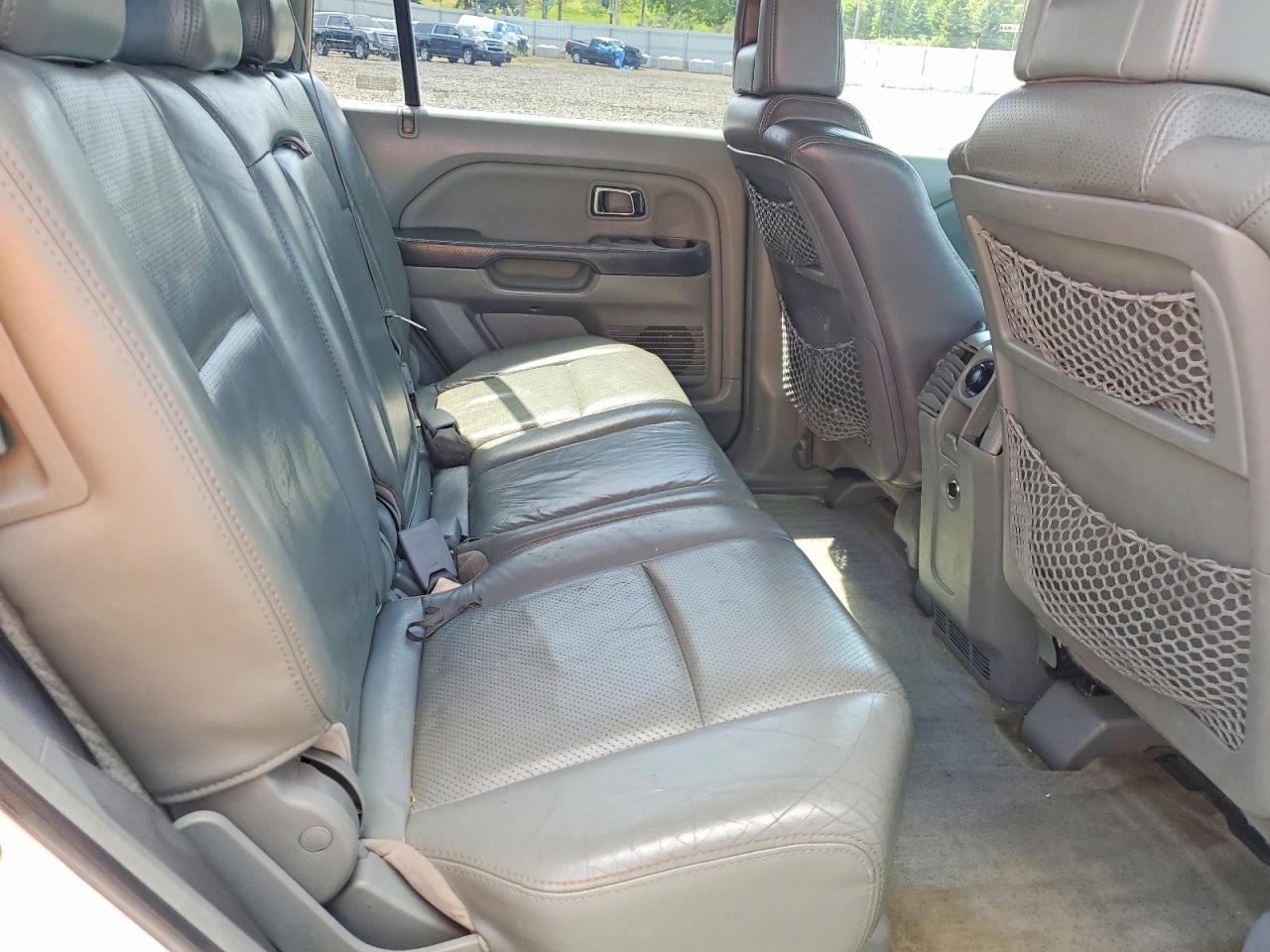 2005 Honda Pilot Exl White vin: 2HKYF18765H563587