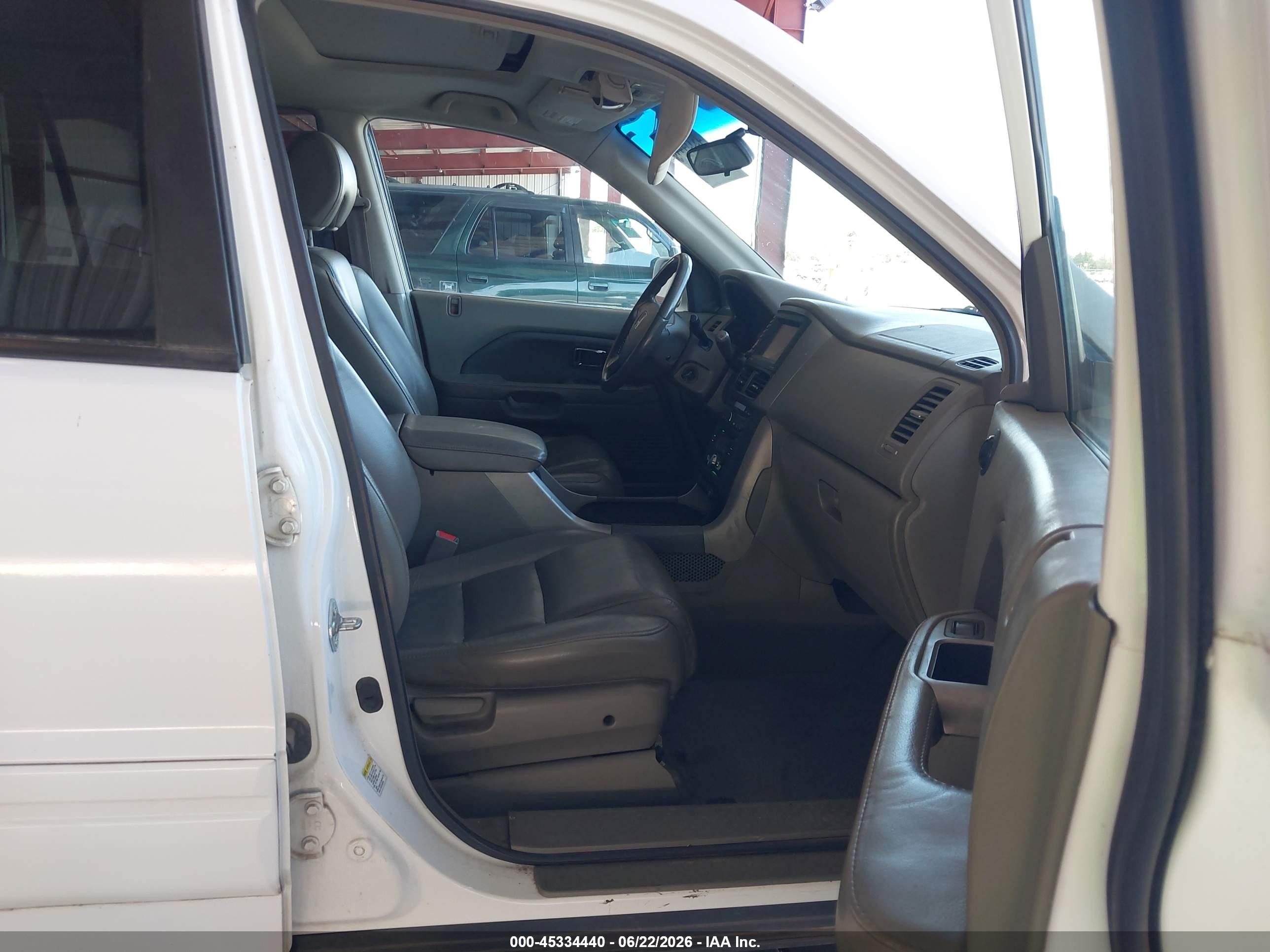 2006 Honda Pilot Ex-l White vin: 2HKYF18766H548203