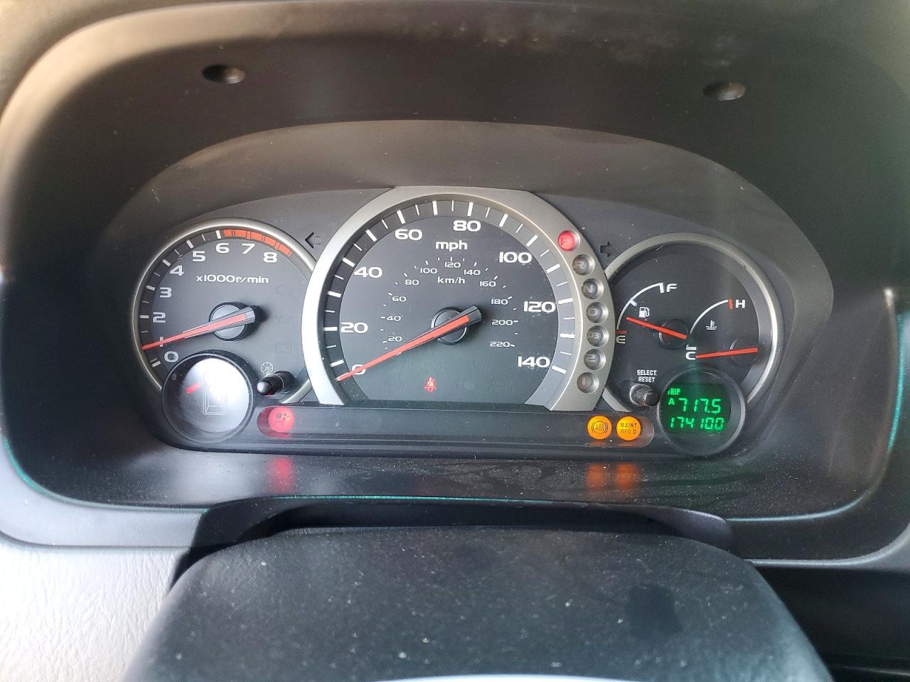 2004 Honda Pilot Exl Silver vin: 2HKYF187X4H573358