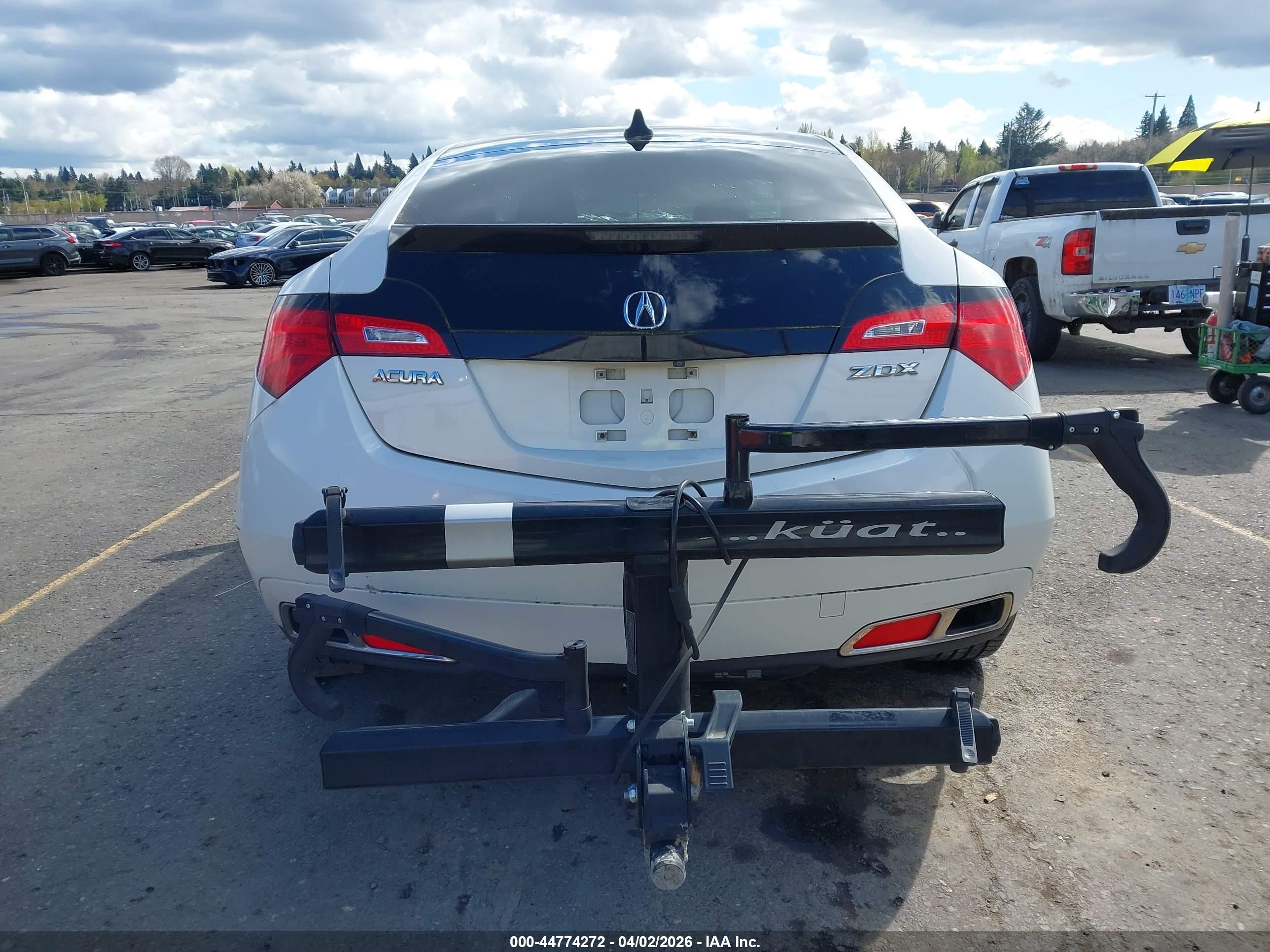 2012 Acura Zdx   White vin: 2HNYB1H4XCH500784