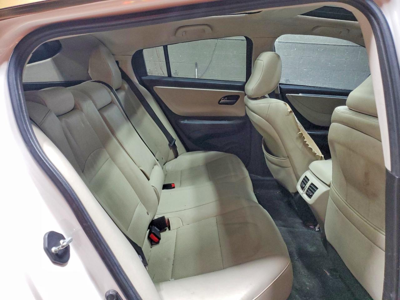 2013 Acura Zdx White vin: 2HNYB1H69DH500360