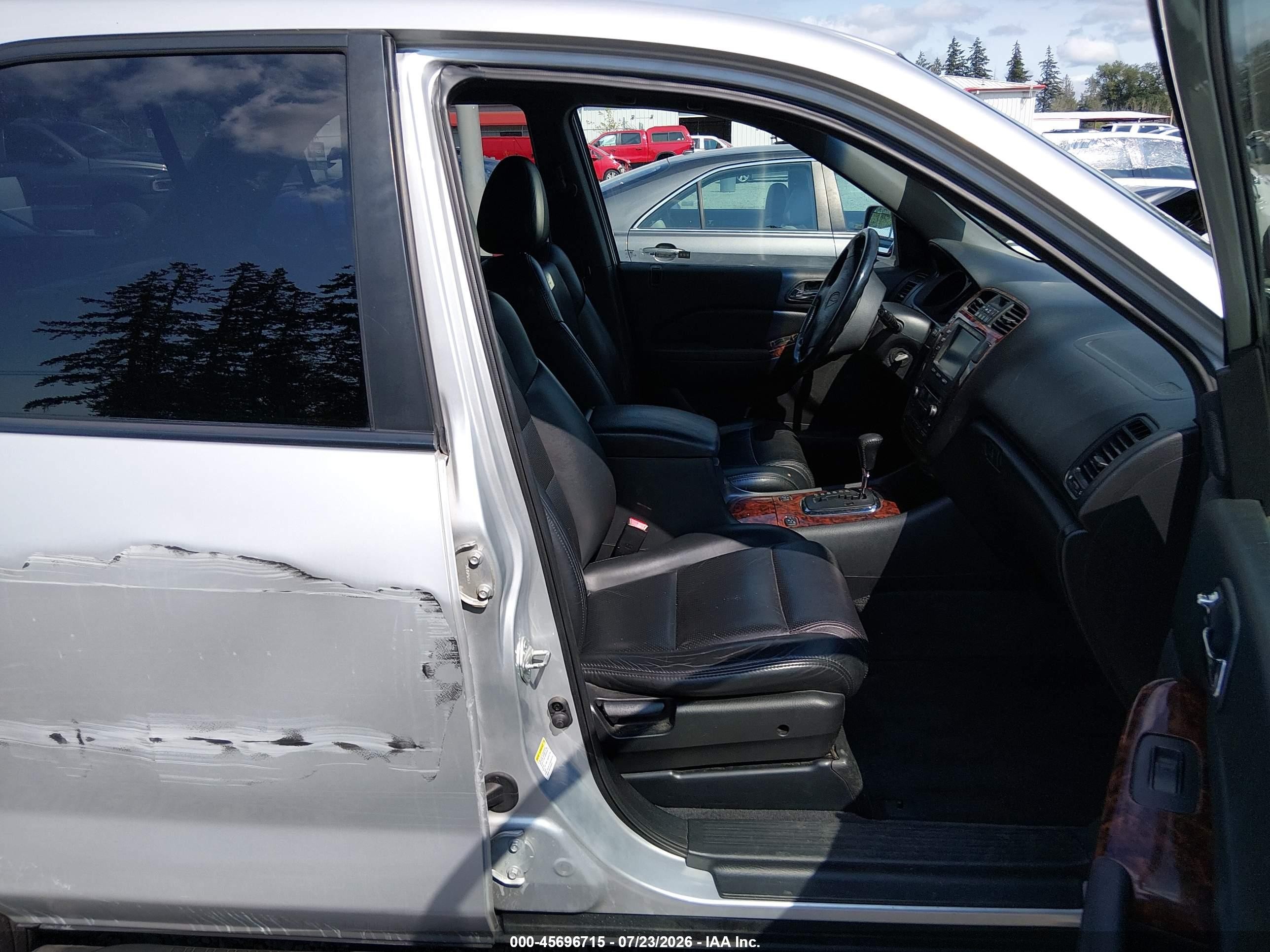 2001 Acura Mdx   Silver vin: 2HNYD18231H511910
