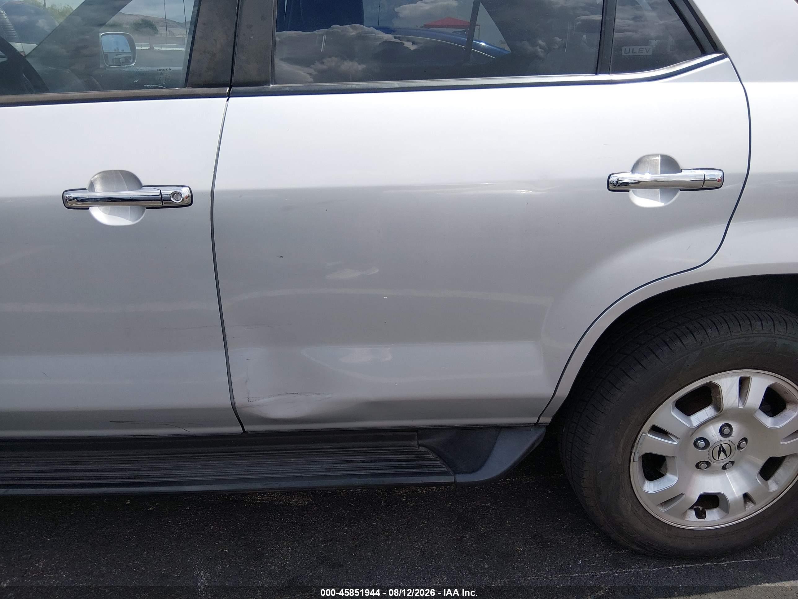 2001 Acura Mdx   Silver vin: 2HNYD18251H505820