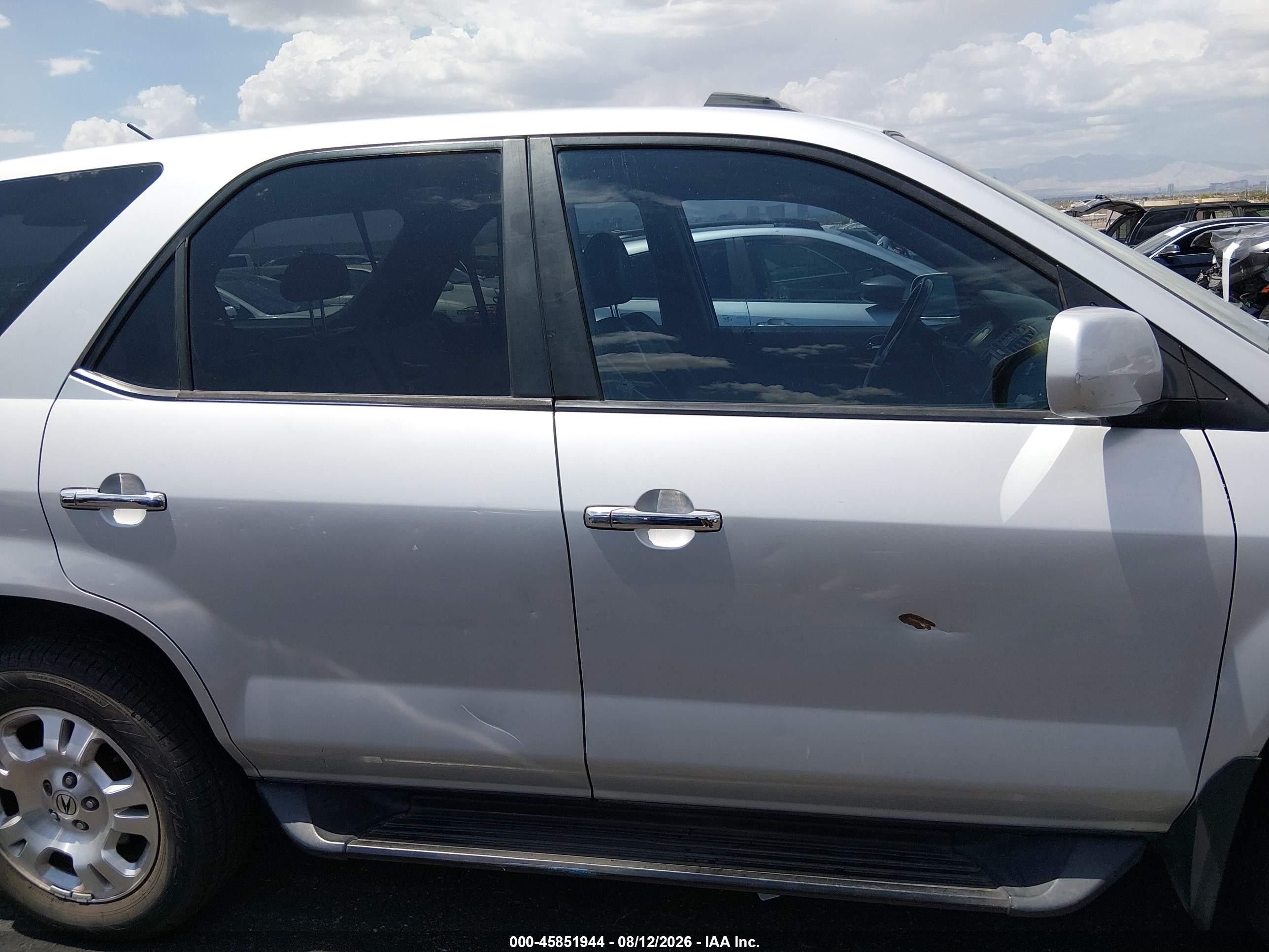 2001 Acura Mdx   Silver vin: 2HNYD18251H505820