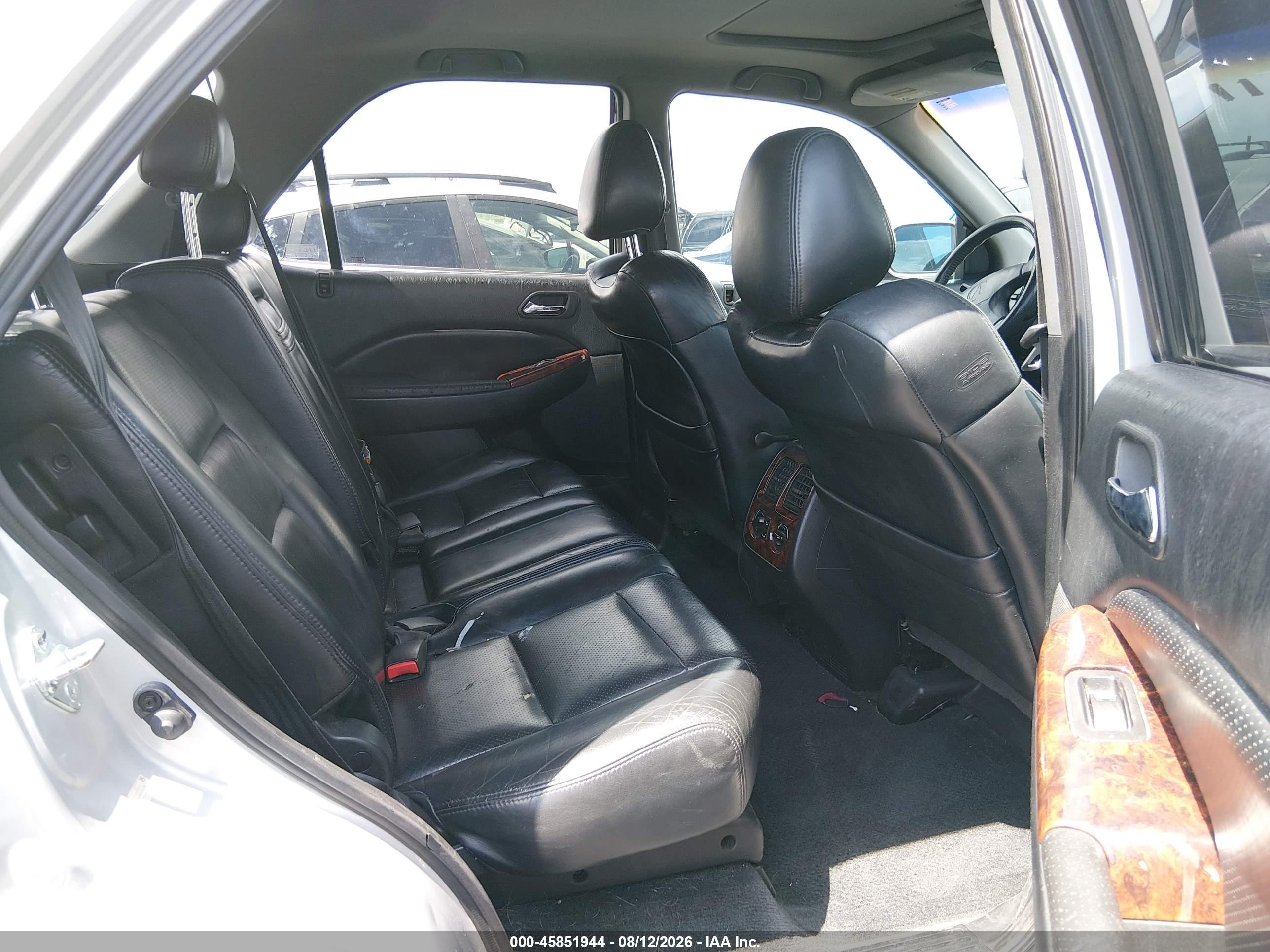 2001 Acura Mdx   Silver vin: 2HNYD18251H505820