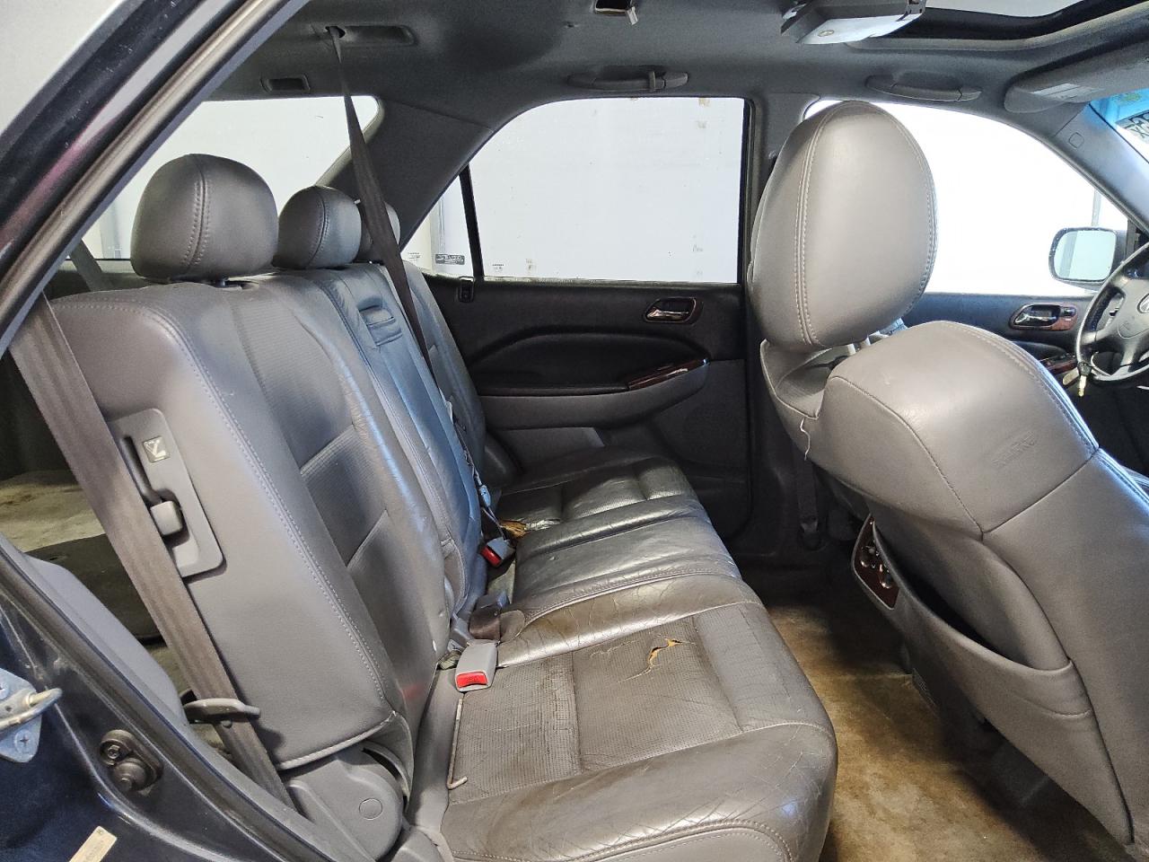 2004 Acura Mdx Серый vin: 2HNYD18254H553614 Damage: Left Rear Seat, Torn, 1 To 2 Inches