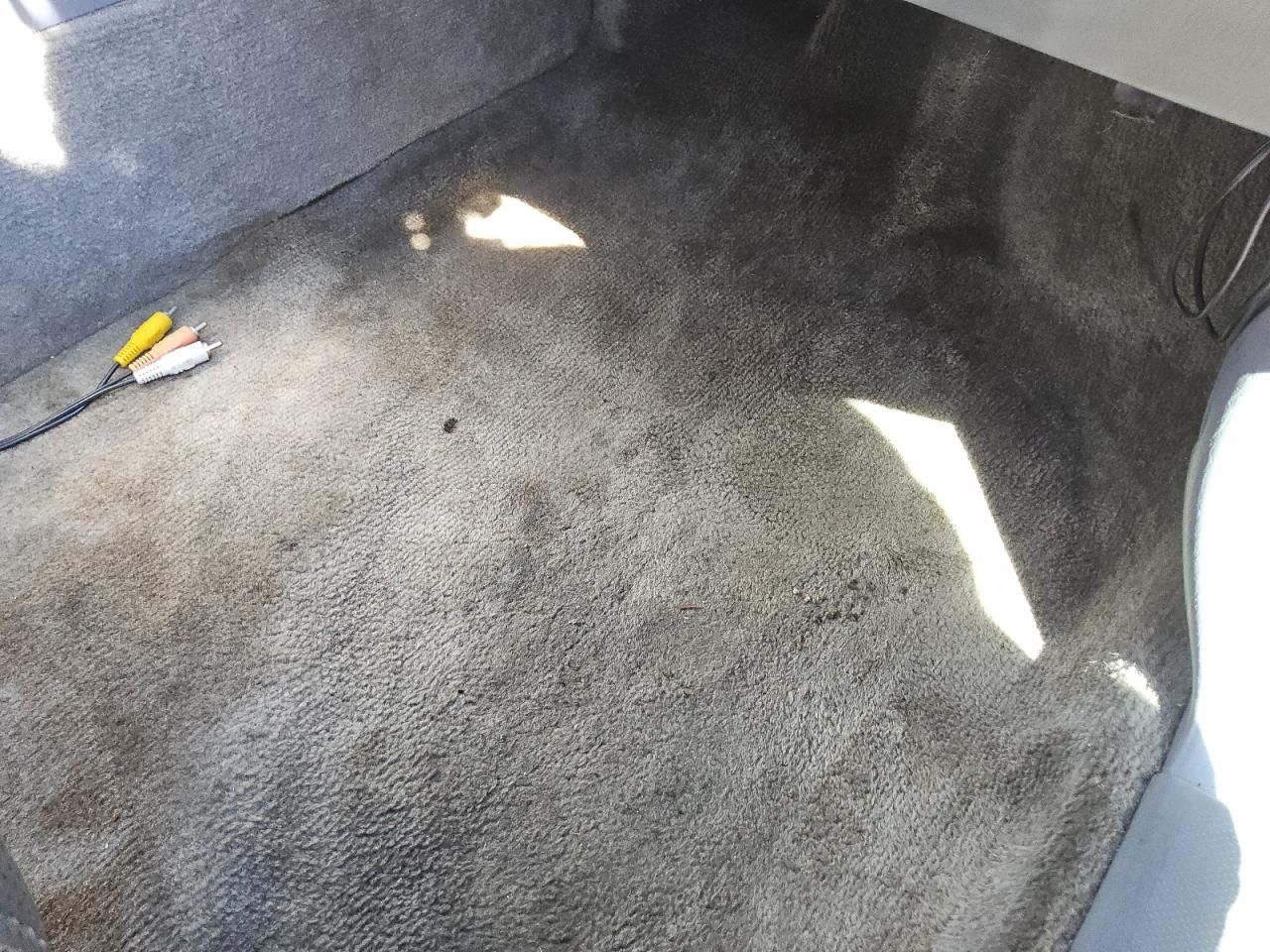 2004 Acura Mdx Серый vin: 2HNYD18254H553614 Damage: Right Front Carpet, Stained, Permanent