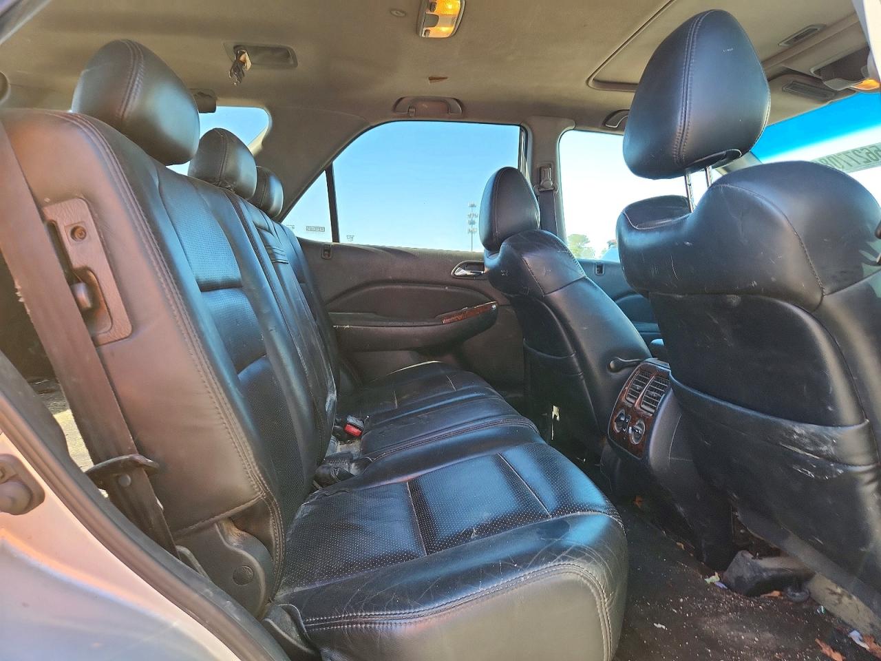 2001 Acura Mdx Silver vin: 2HNYD18261H521895