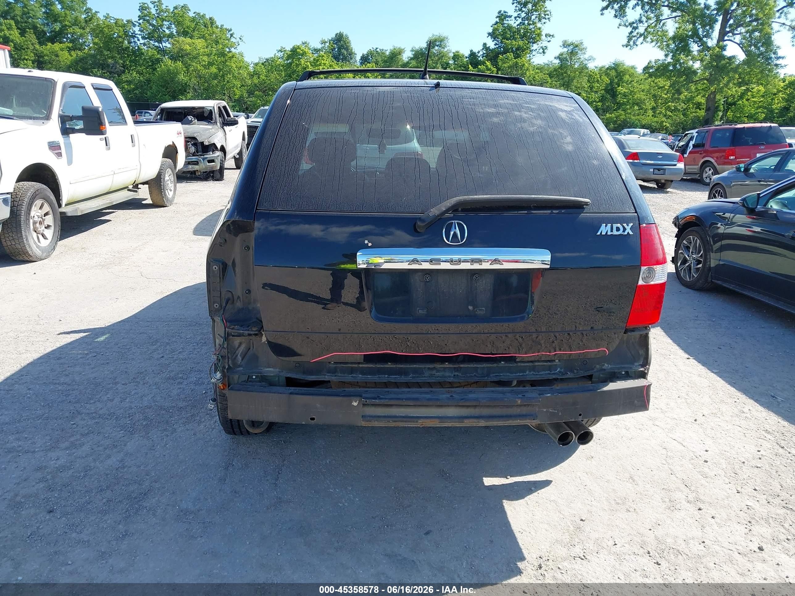 2003 Acura Mdx   Black vin: 2HNYD18613H554471