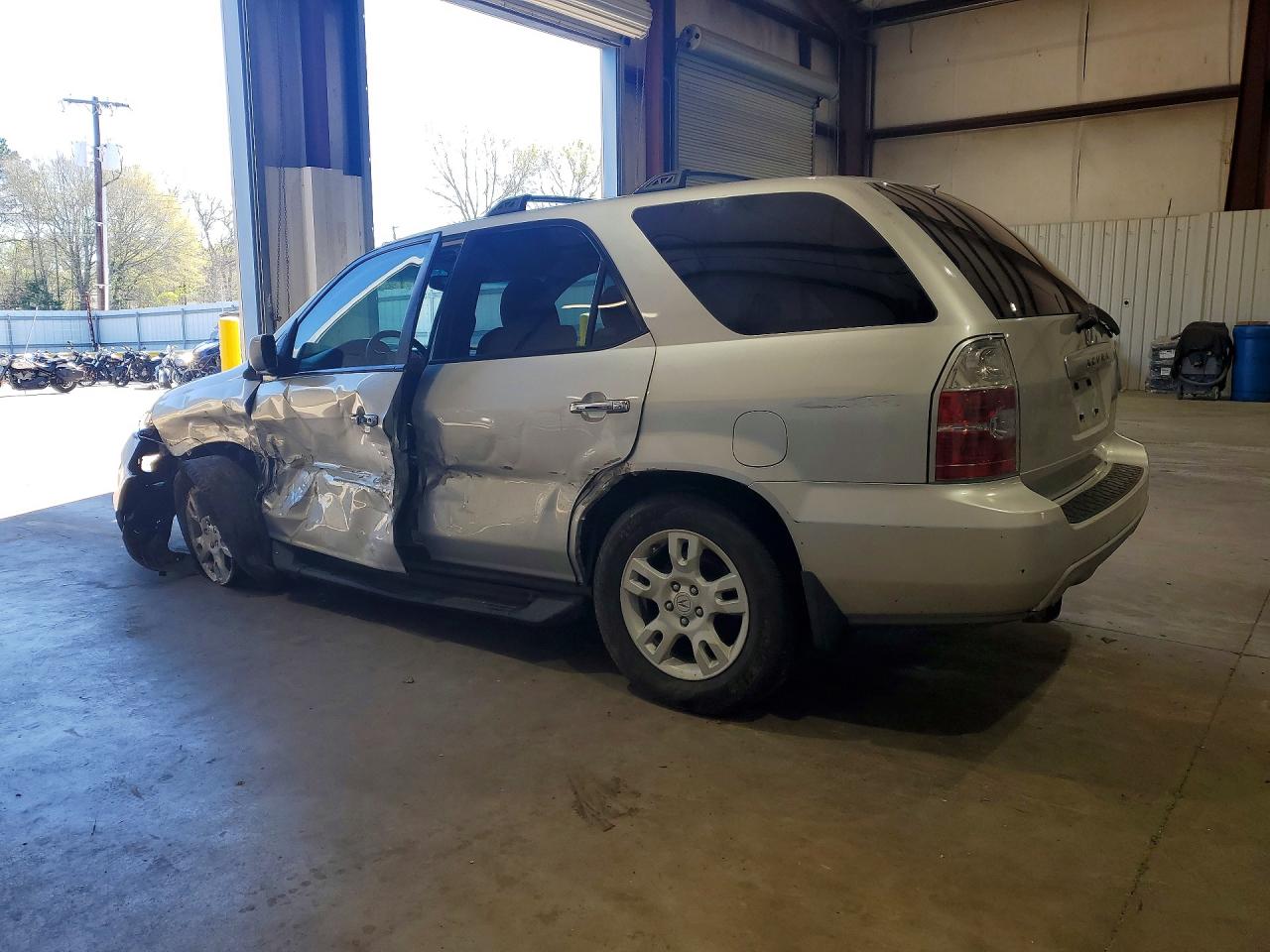 2005 Acura Mdx Touring Silver vin: 2HNYD18625H559620