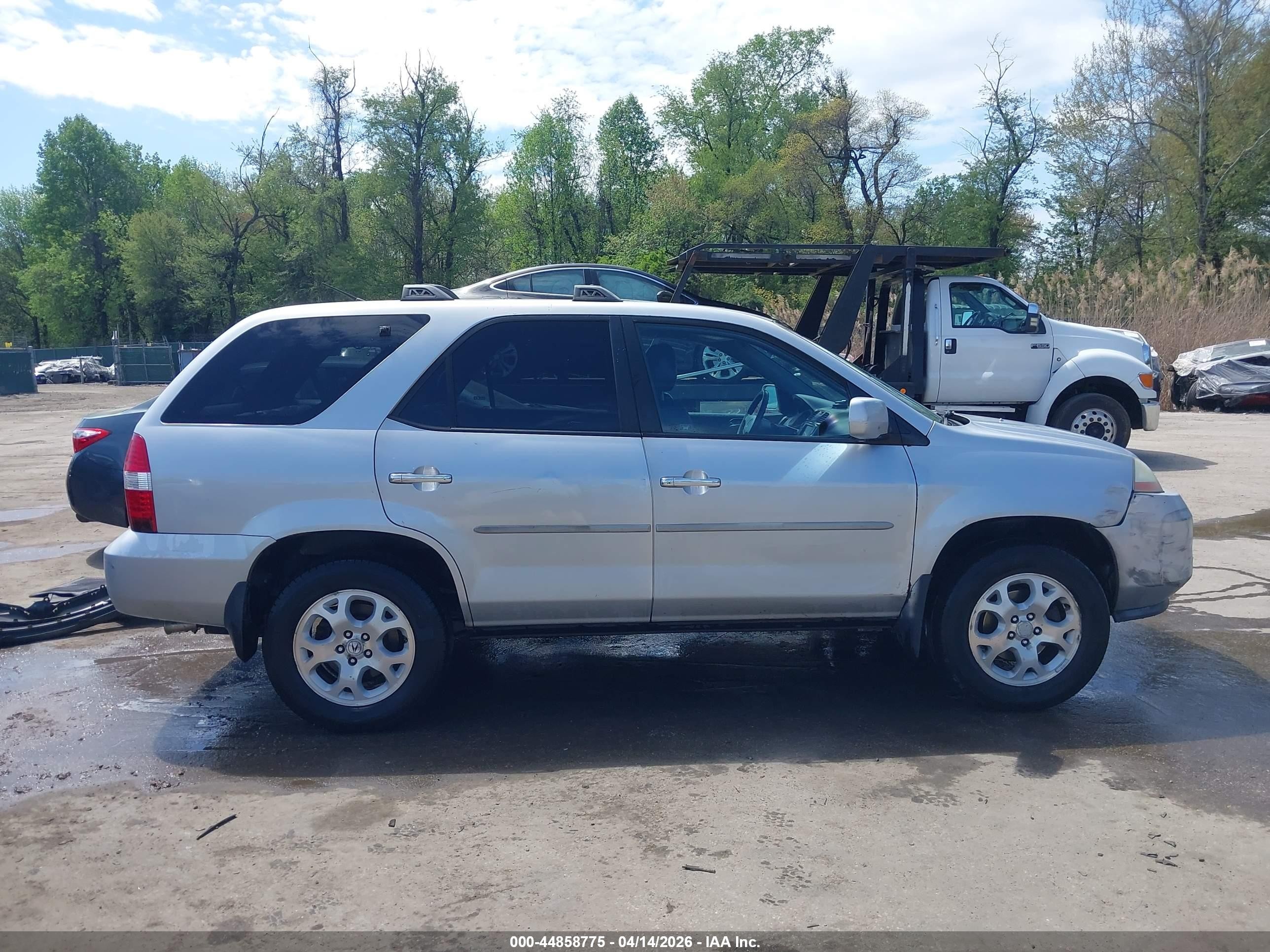 2002 Acura Mdx   Silver vin: 2HNYD18632H546340