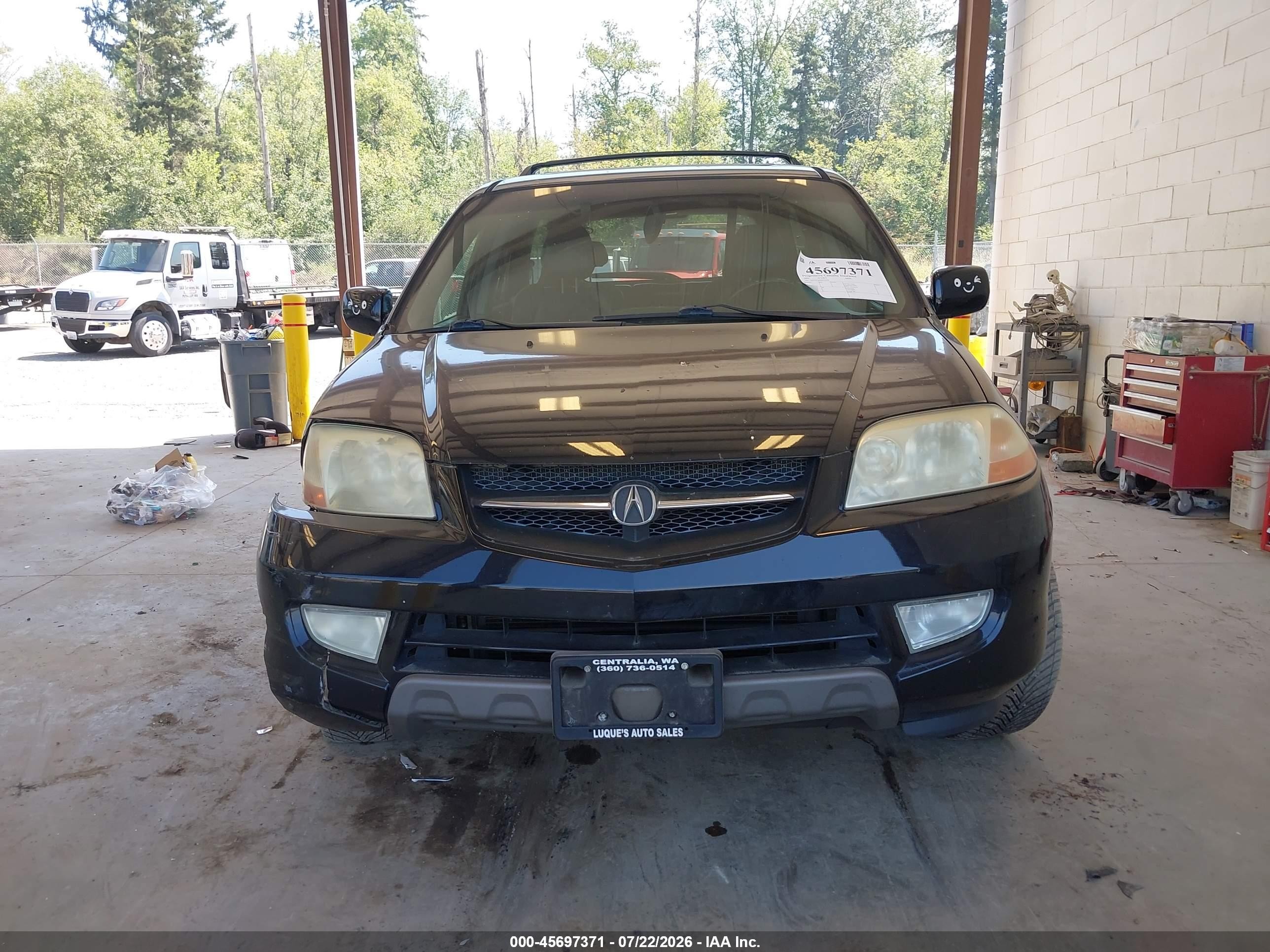 2002 Acura Mdx   Black vin: 2HNYD18642H520930