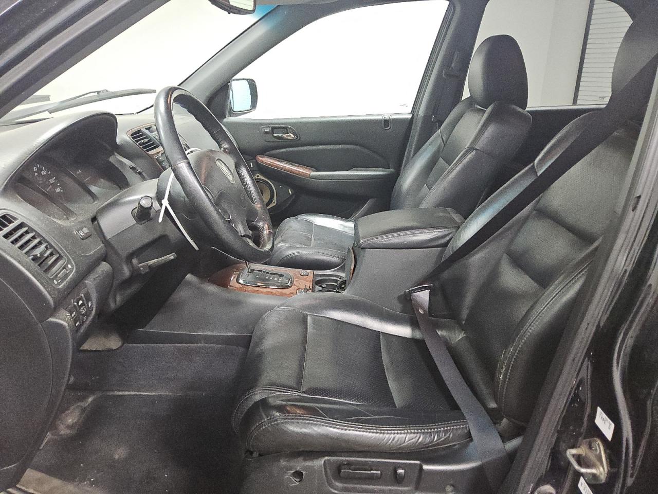 2003 Acura Mdx Touring Черный vin: 2HNYD18663H532255 Damage: Left Front Seat Back, Worn, Replacement Required