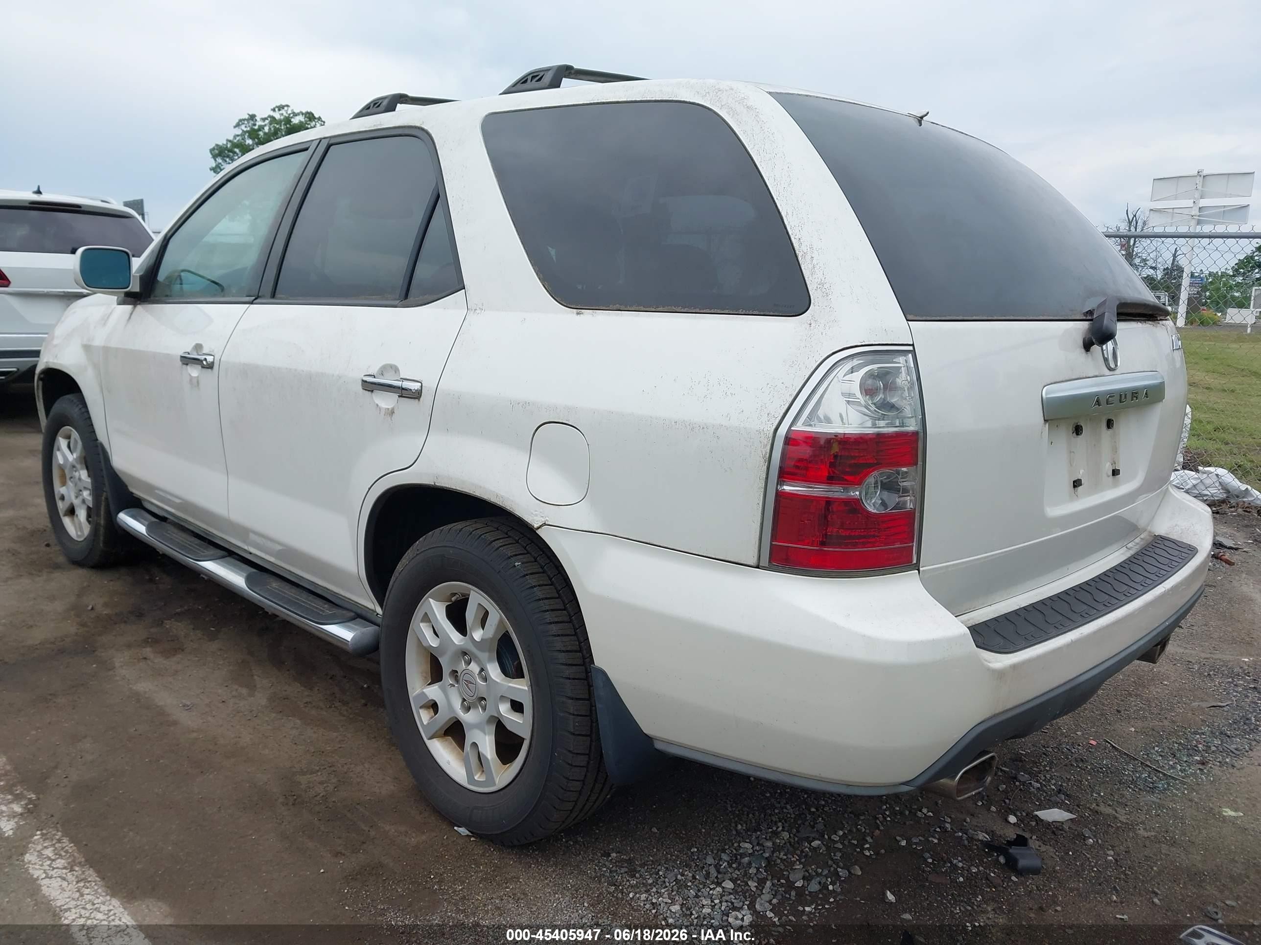 2005 Acura Mdx   White vin: 2HNYD18675H554347