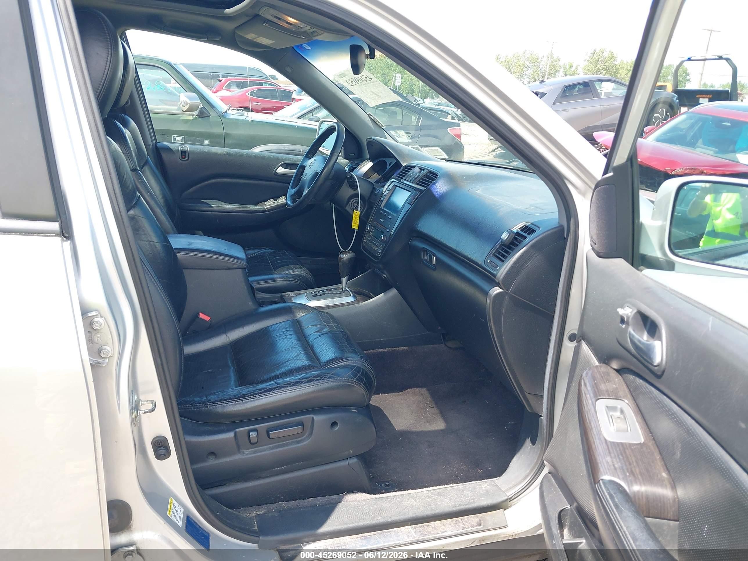 2006 Acura Mdx   Silver vin: 2HNYD18676H549876