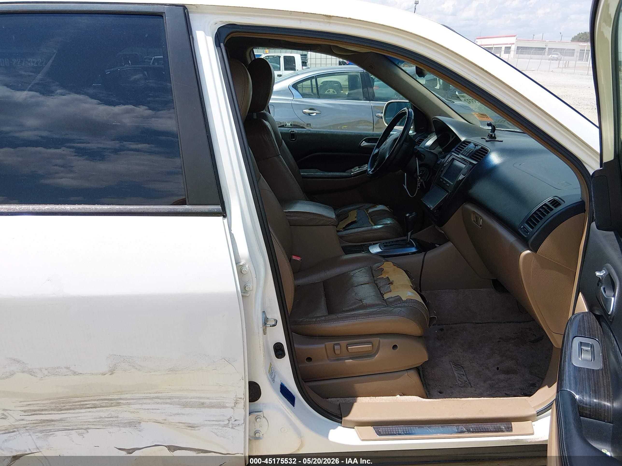 2006 Acura Mdx   White vin: 2HNYD18686H532472