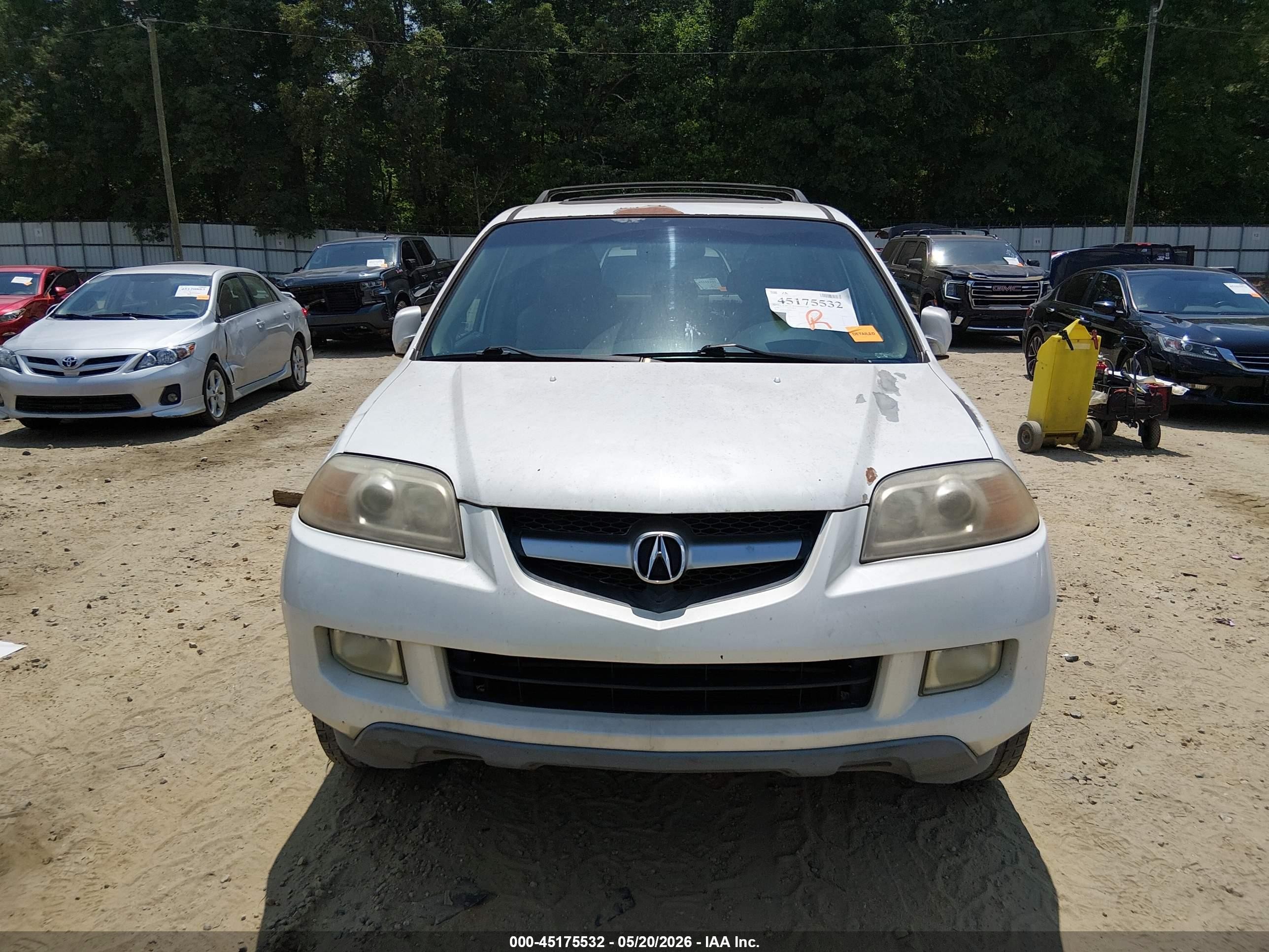 2006 Acura Mdx   White vin: 2HNYD18686H532472