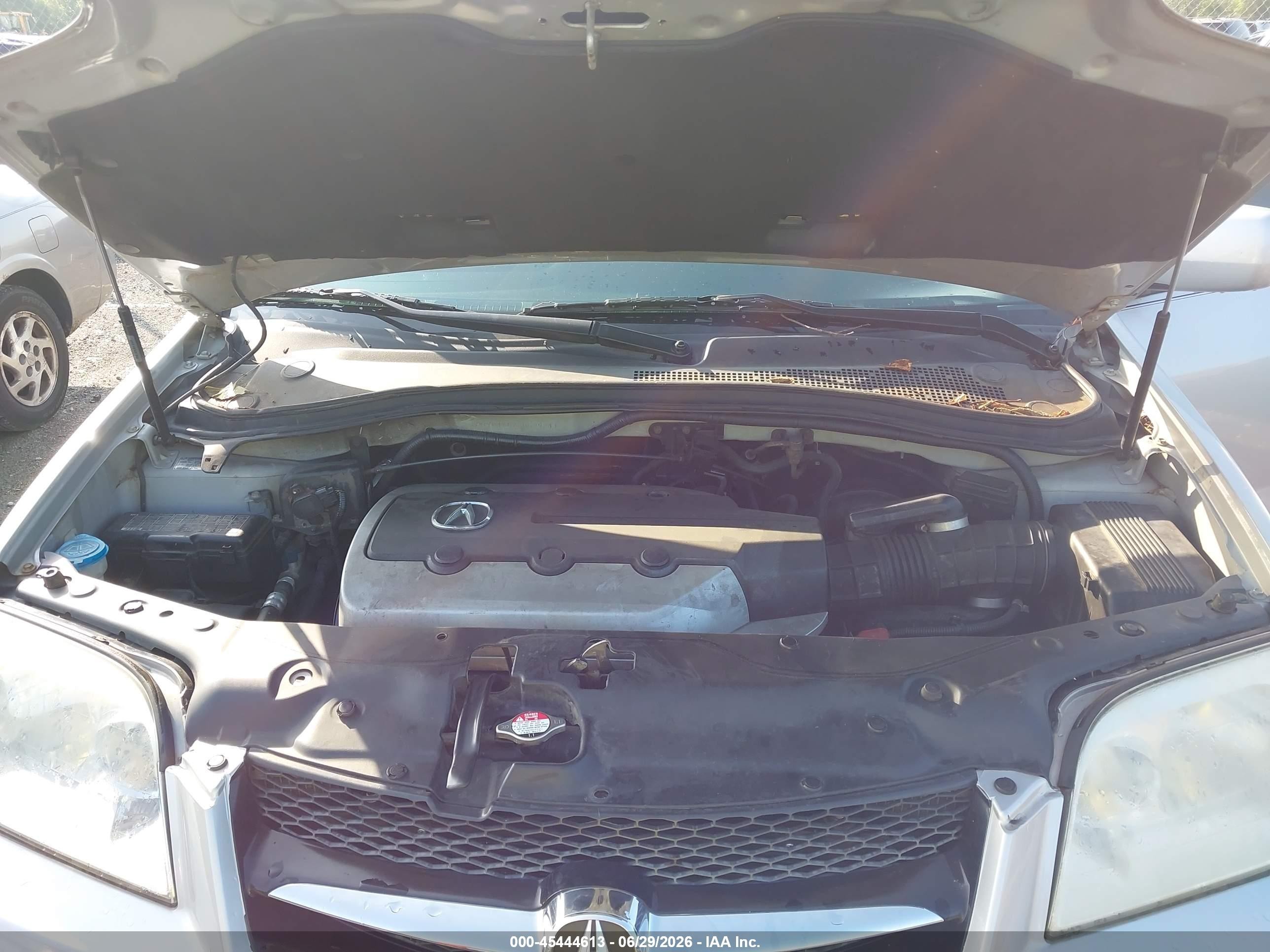2003 Acura Mdx   Silver vin: 2HNYD186X3H539211