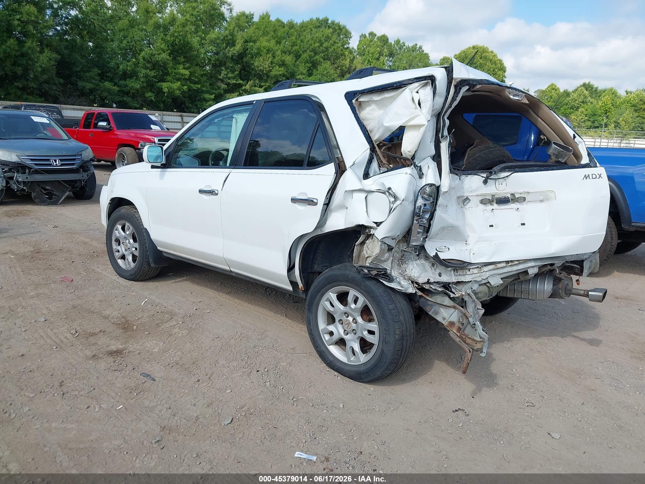 2004 Acura Mdx   White vin: 2HNYD18724H512093