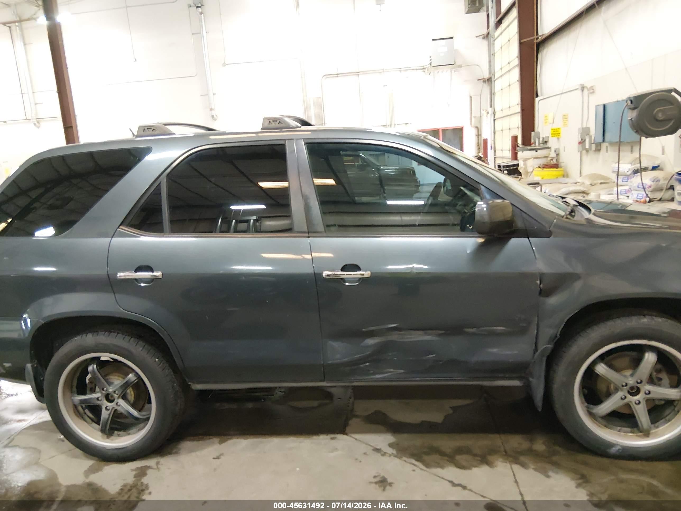 2005 Acura Mdx   Blue vin: 2HNYD18805H502933