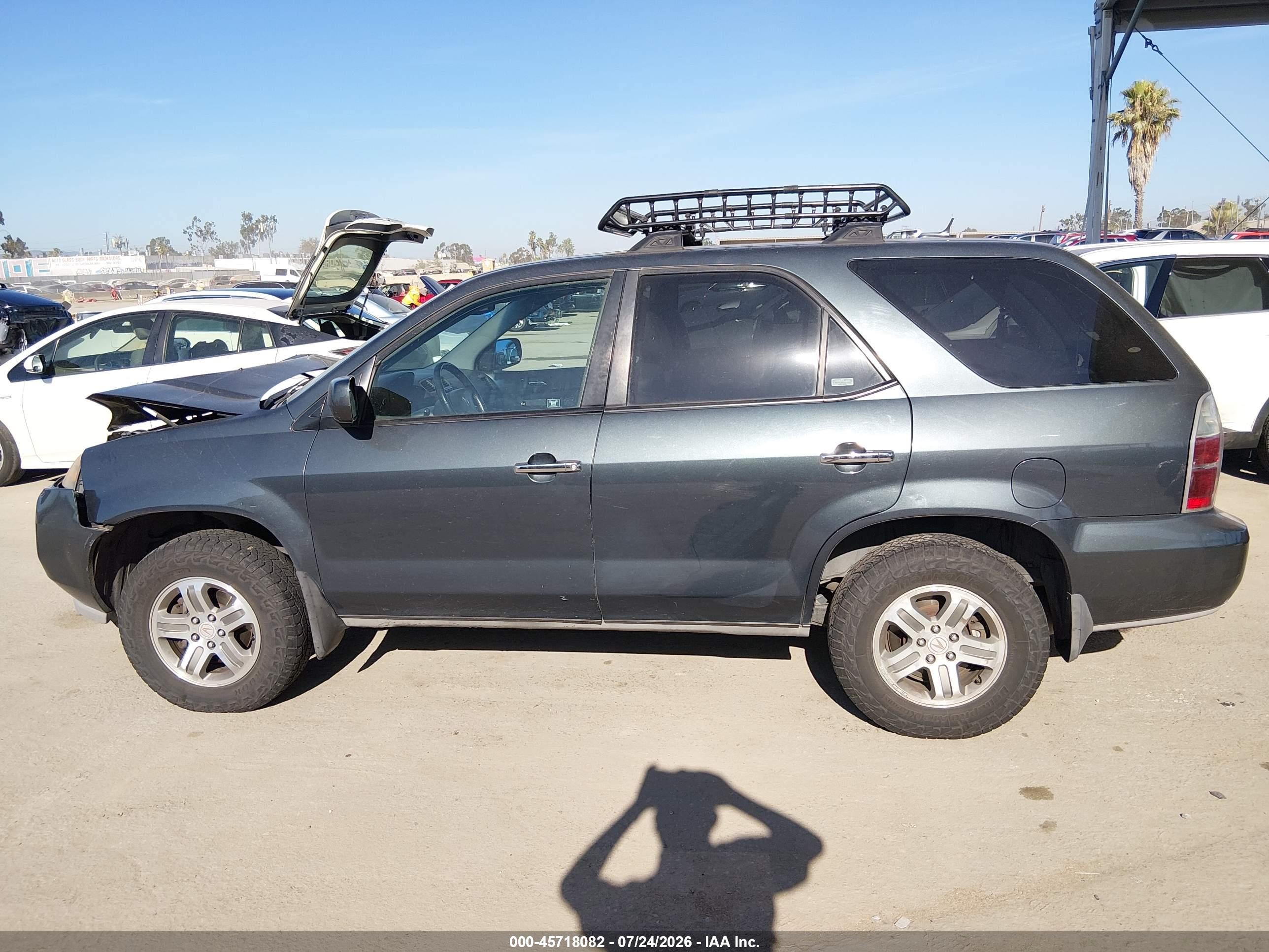 2005 Acura Mdx   Blue vin: 2HNYD18845H526040