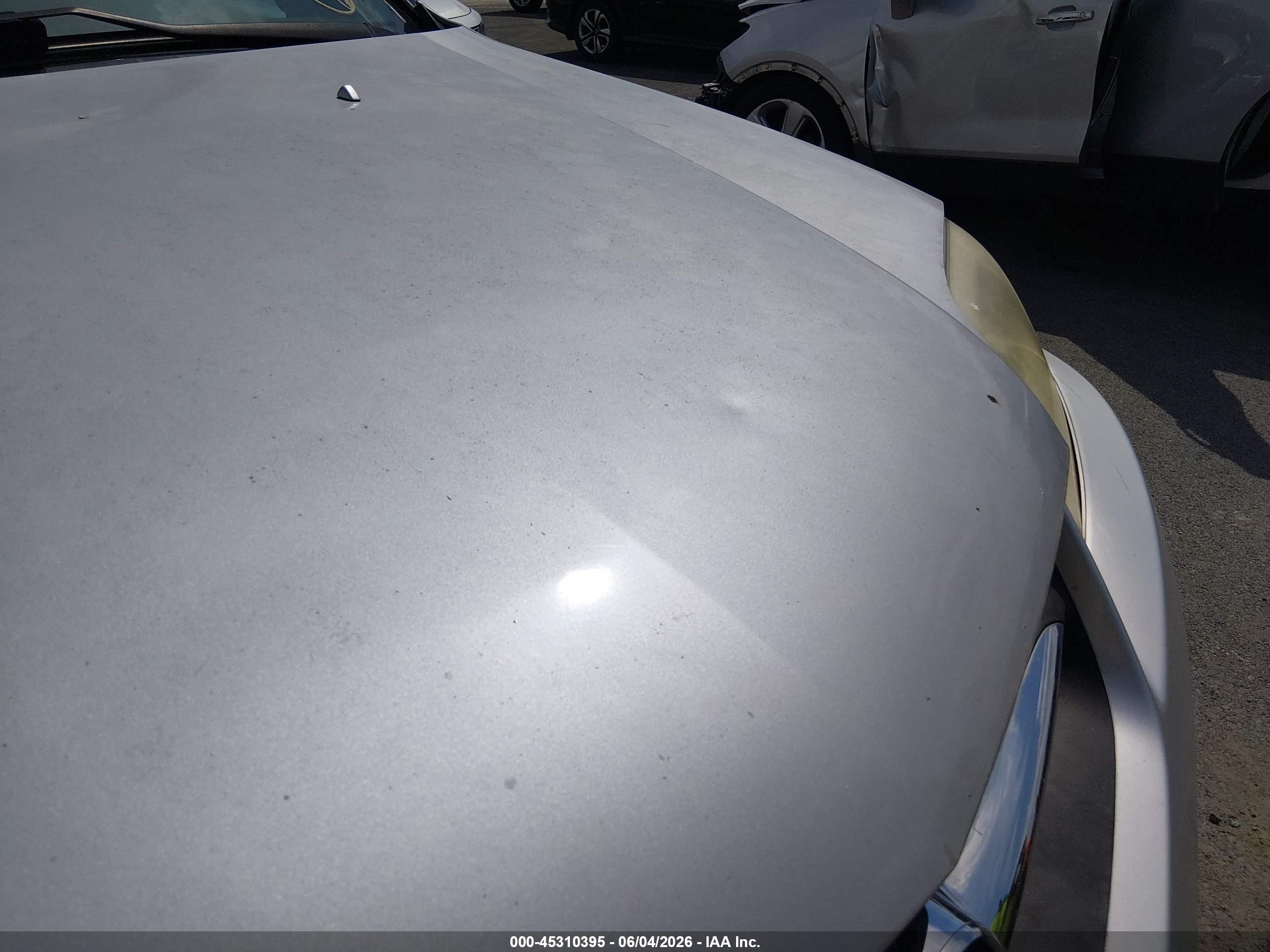 2001 Acura Mdx   Silver vin: 2HNYD18861H528771