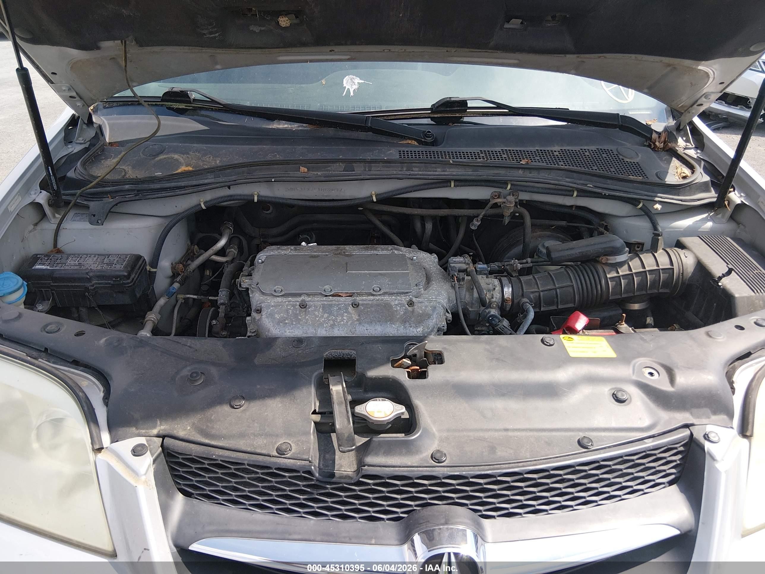 2001 Acura Mdx   Silver vin: 2HNYD18861H528771