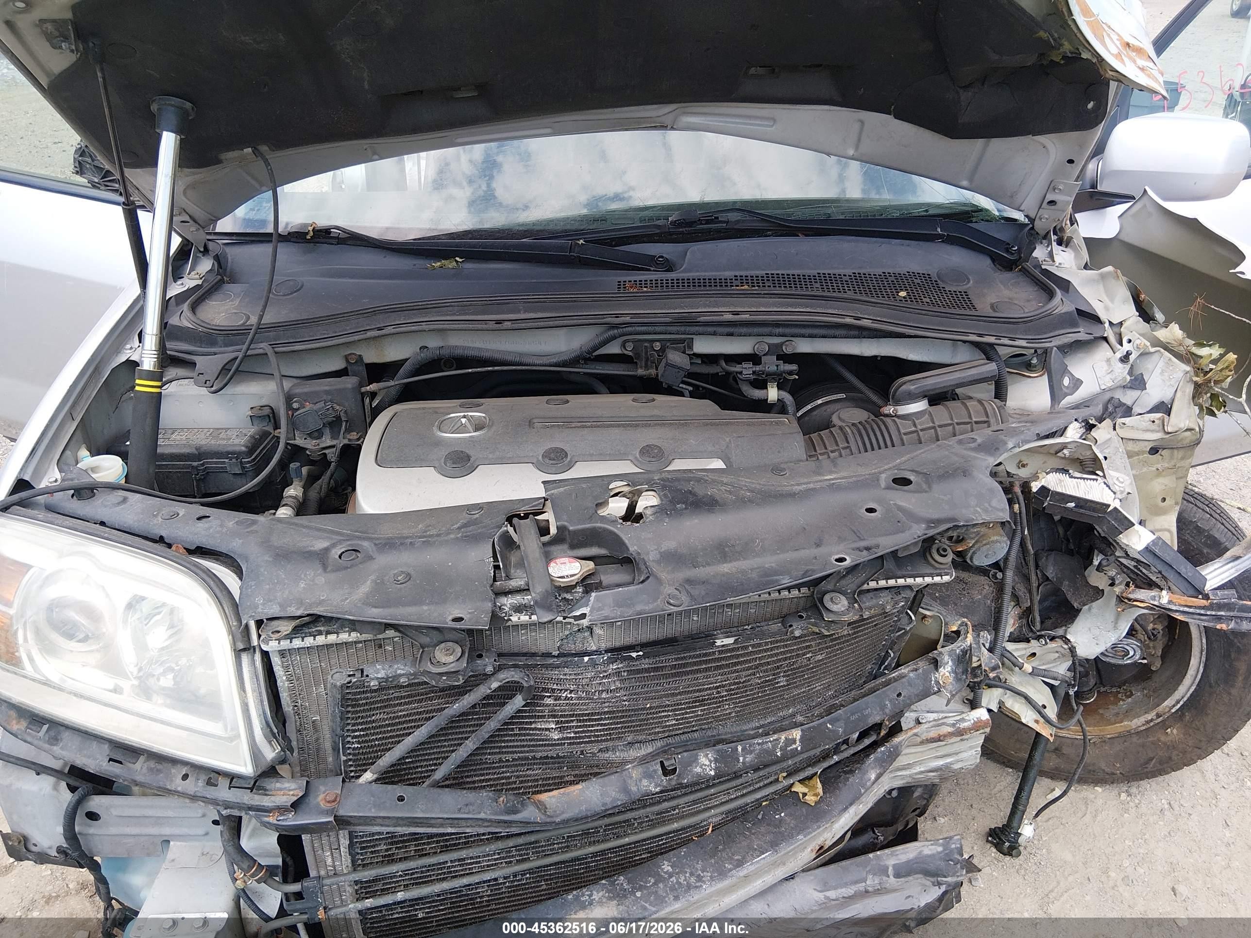 2006 Acura Mdx   Silver vin: 2HNYD18976H538547