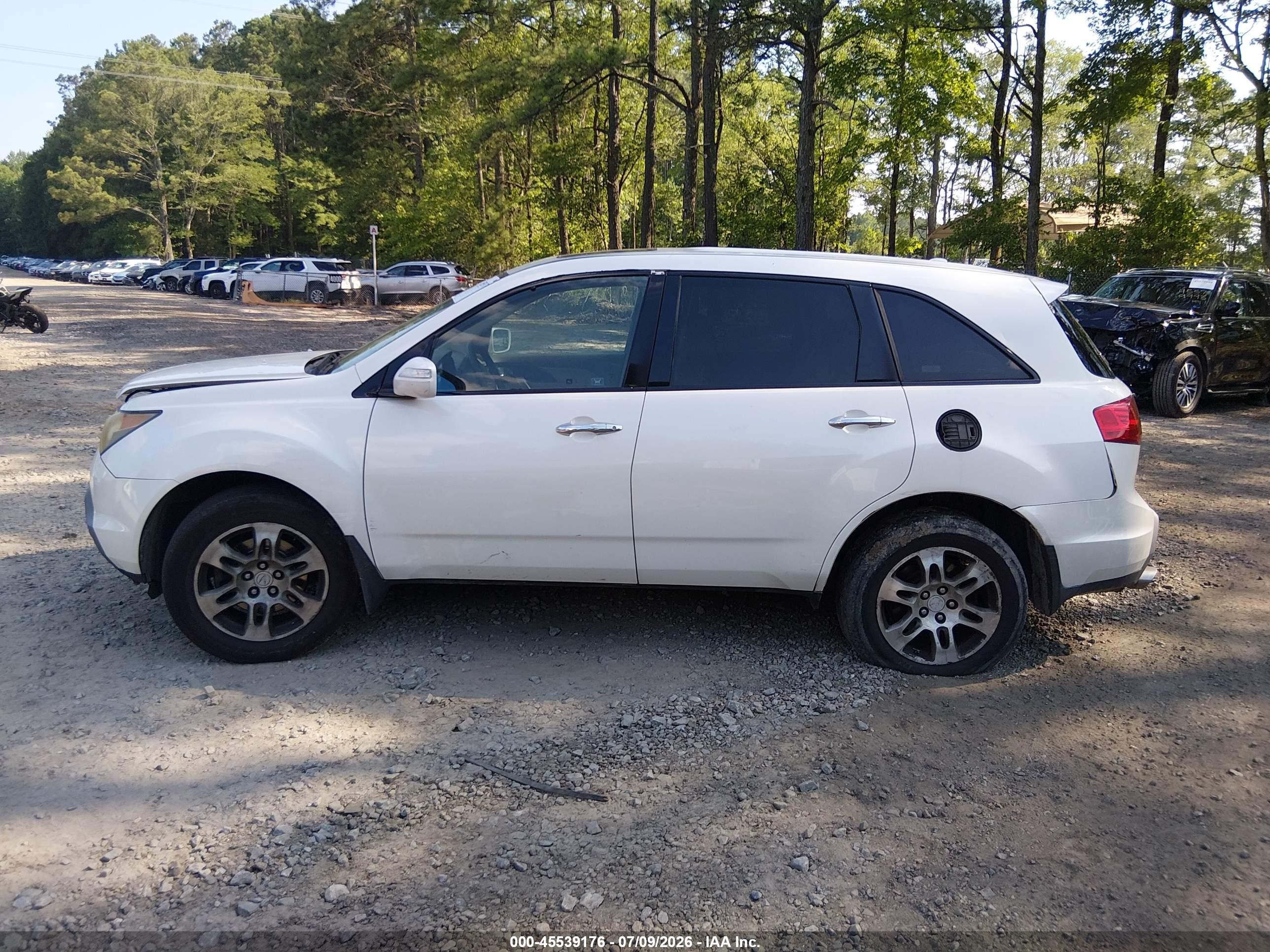 2007 Acura Mdx   White vin: 2HNYD28217H543477