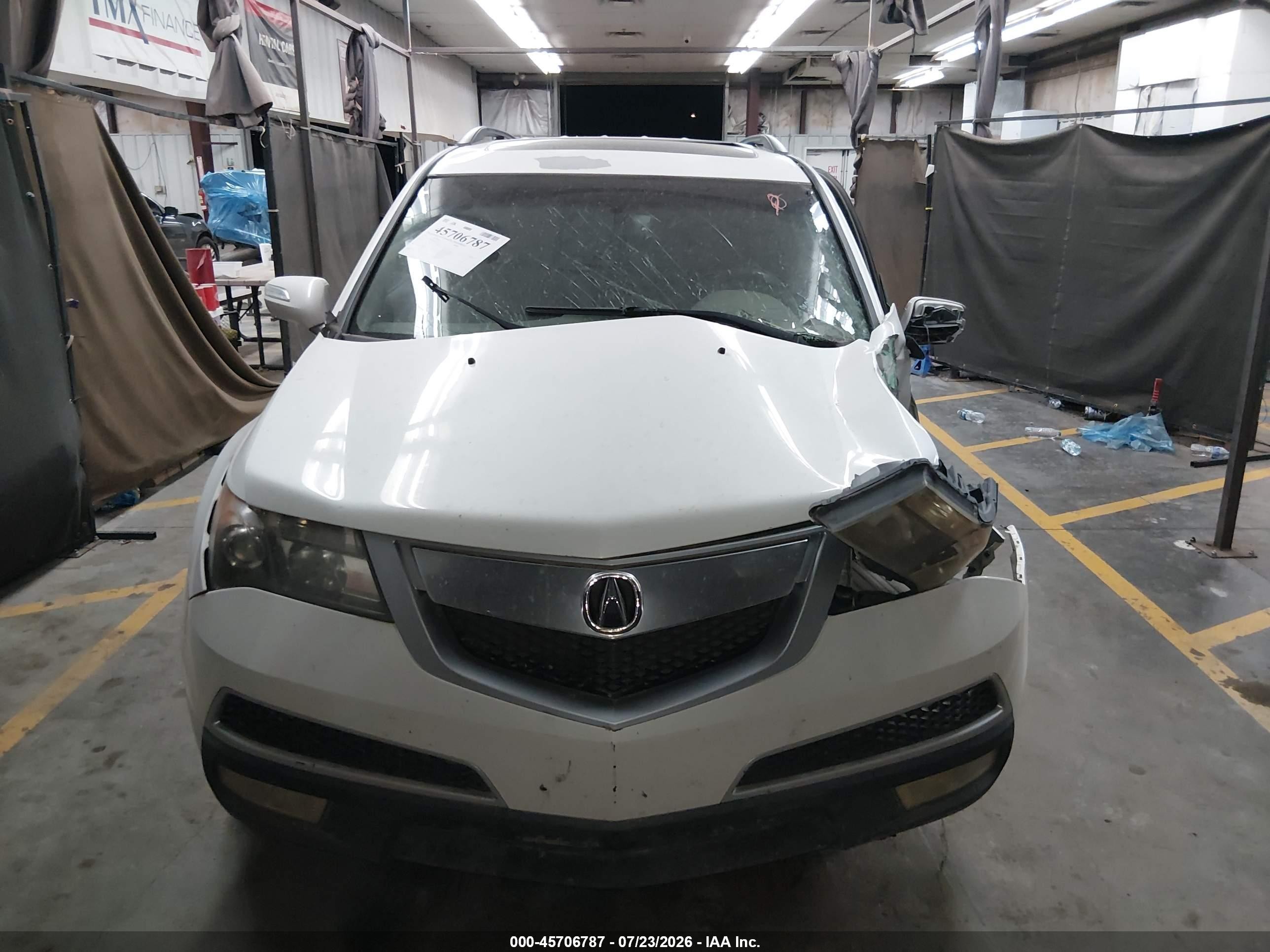 2011 Acura Mdx   White vin: 2HNYD2H20BH507434