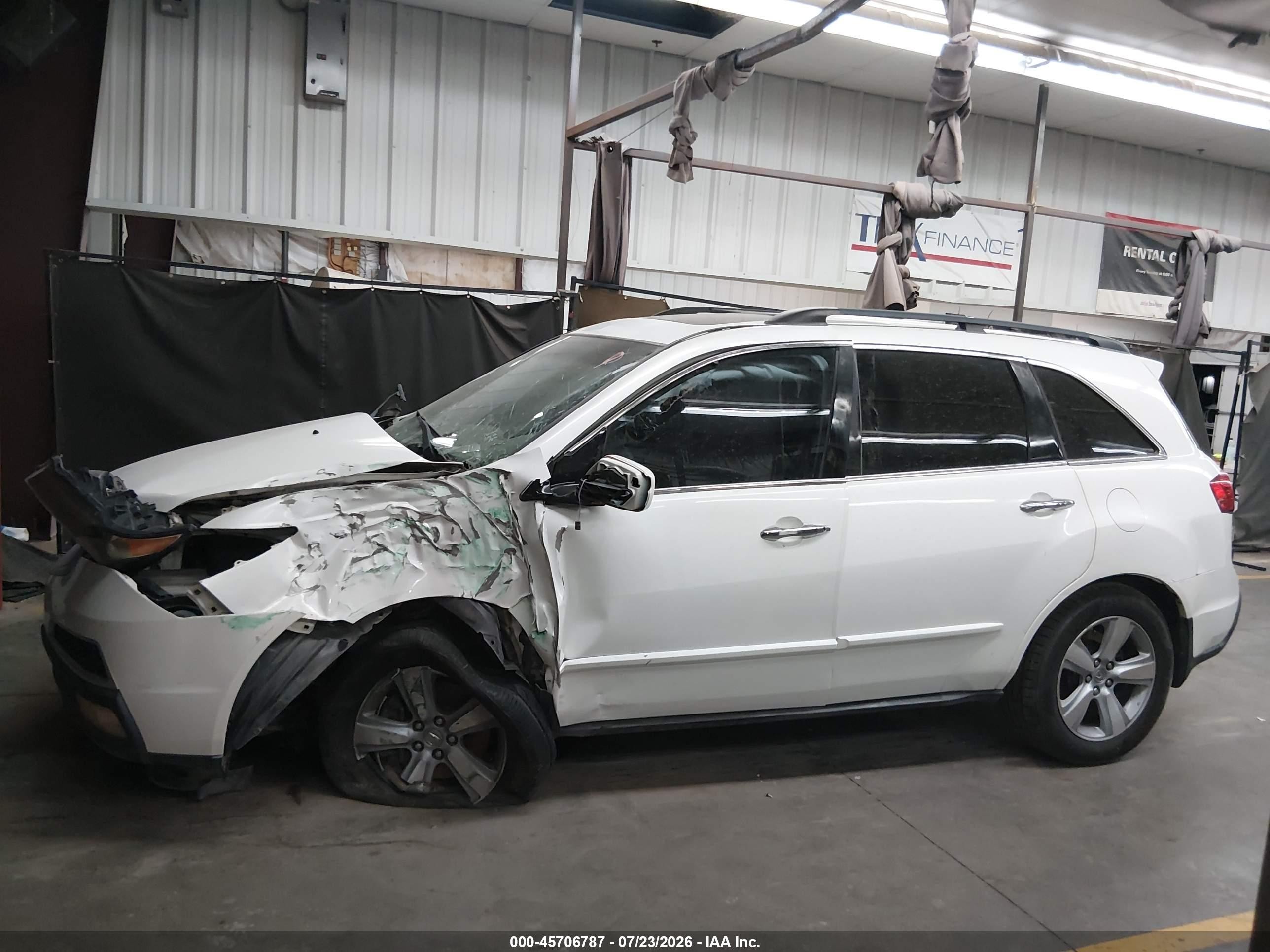 2011 Acura Mdx   White vin: 2HNYD2H20BH507434