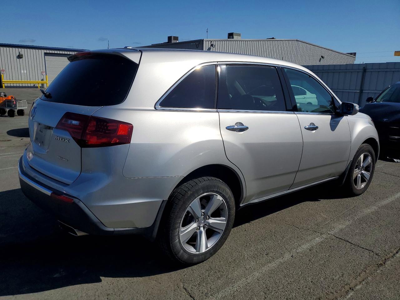 2013 Acura Mdx Серебряный vin: 2HNYD2H21DH505212