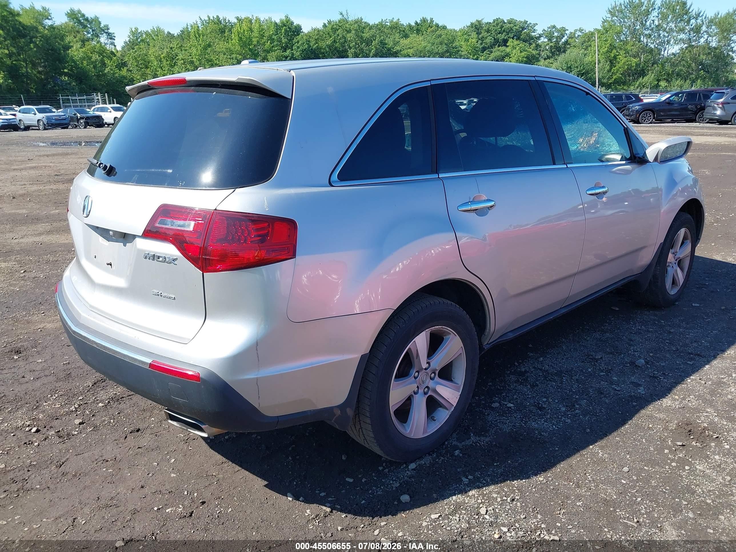 2013 Acura Mdx   Silver vin: 2HNYD2H21DH513018