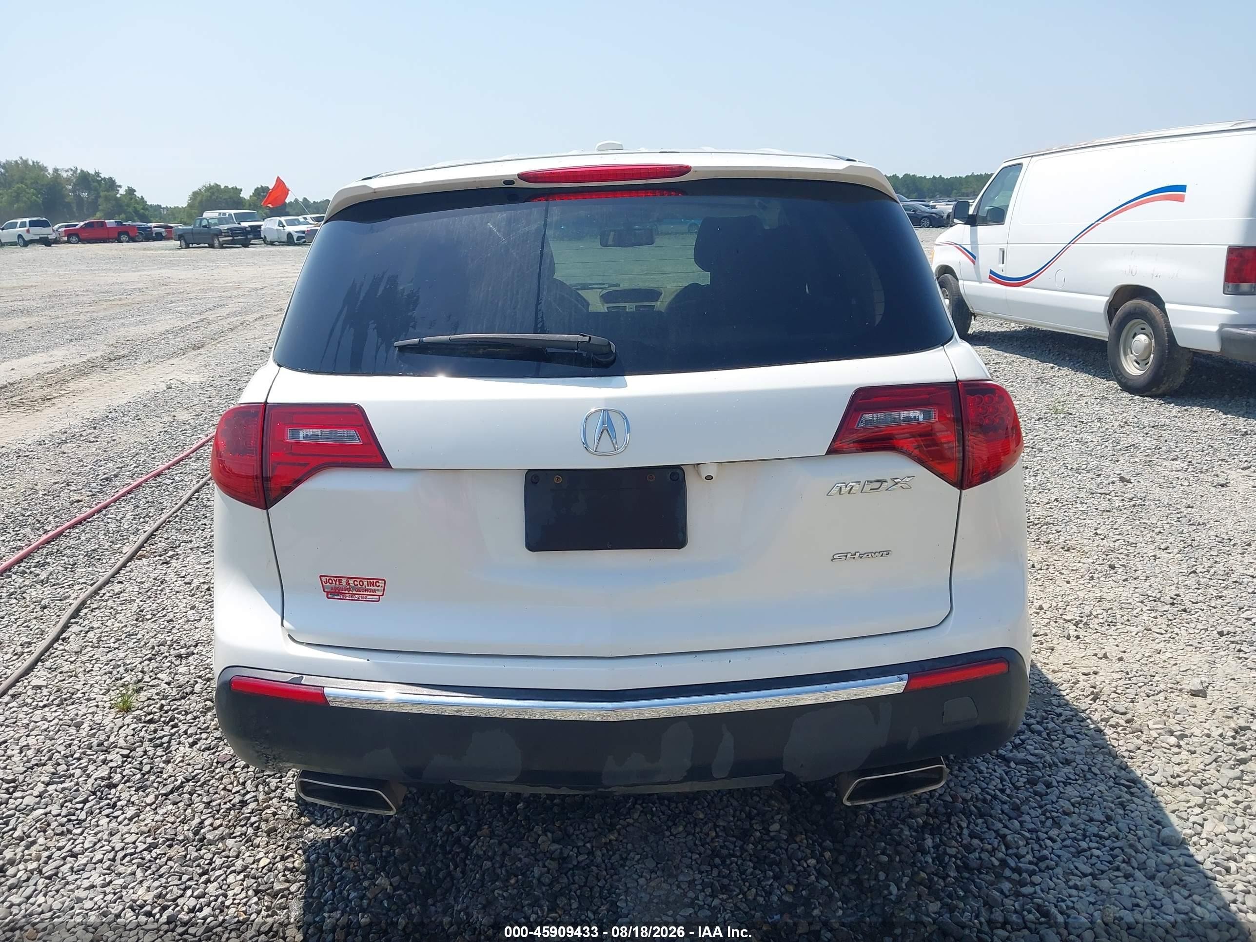 2013 Acura Mdx   White vin: 2HNYD2H21DH519689