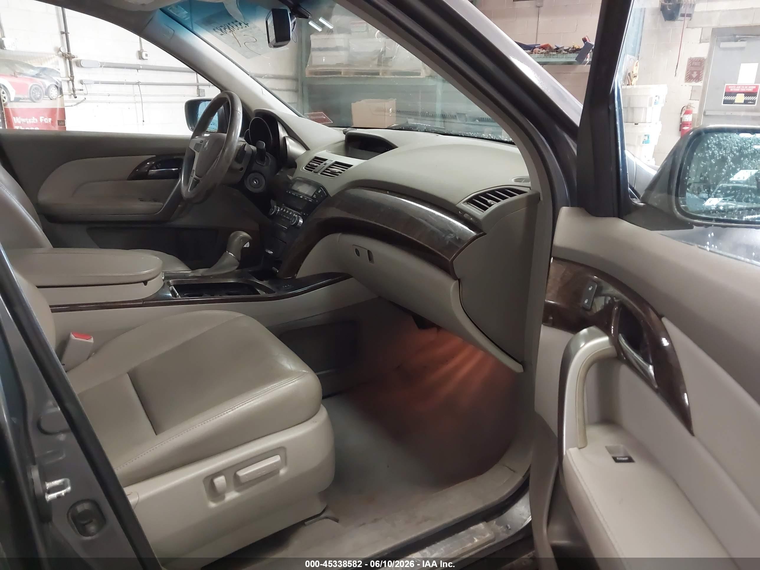 2011 Acura Mdx   Gray vin: 2HNYD2H22BH528351