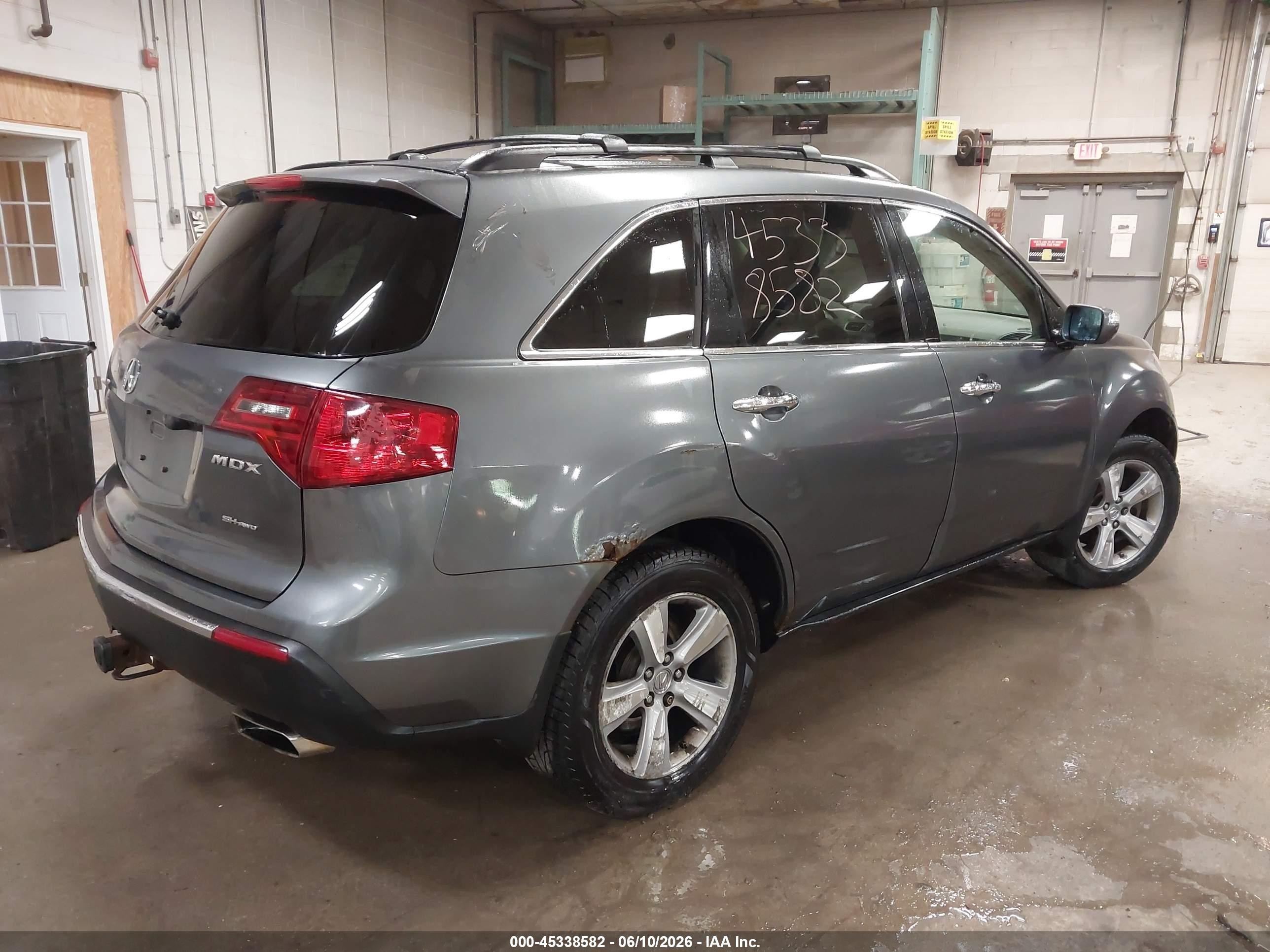 2011 Acura Mdx   Gray vin: 2HNYD2H22BH528351
