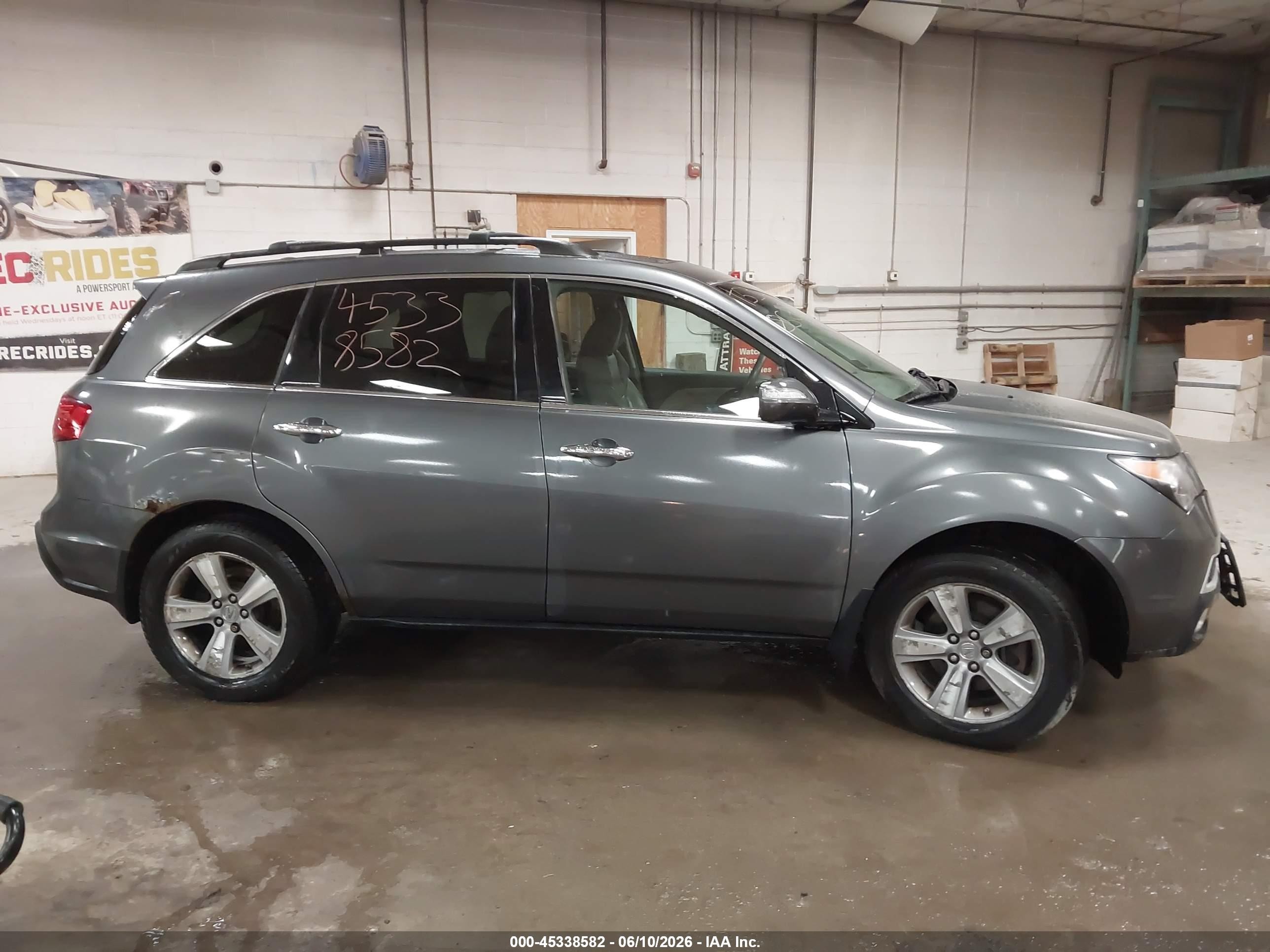 2011 Acura Mdx   Gray vin: 2HNYD2H22BH528351