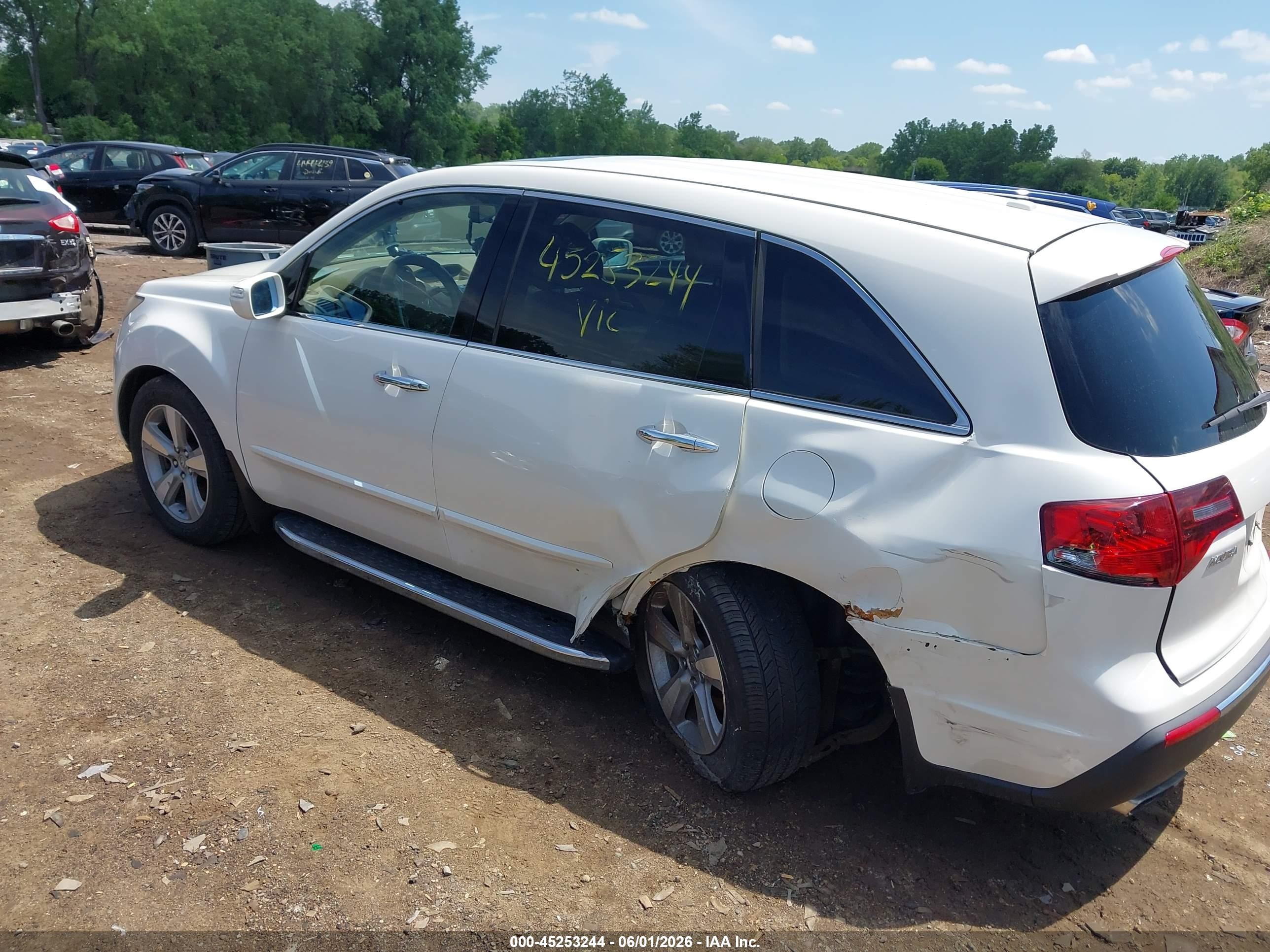 2012 Acura Mdx   White vin: 2HNYD2H22CH521160
