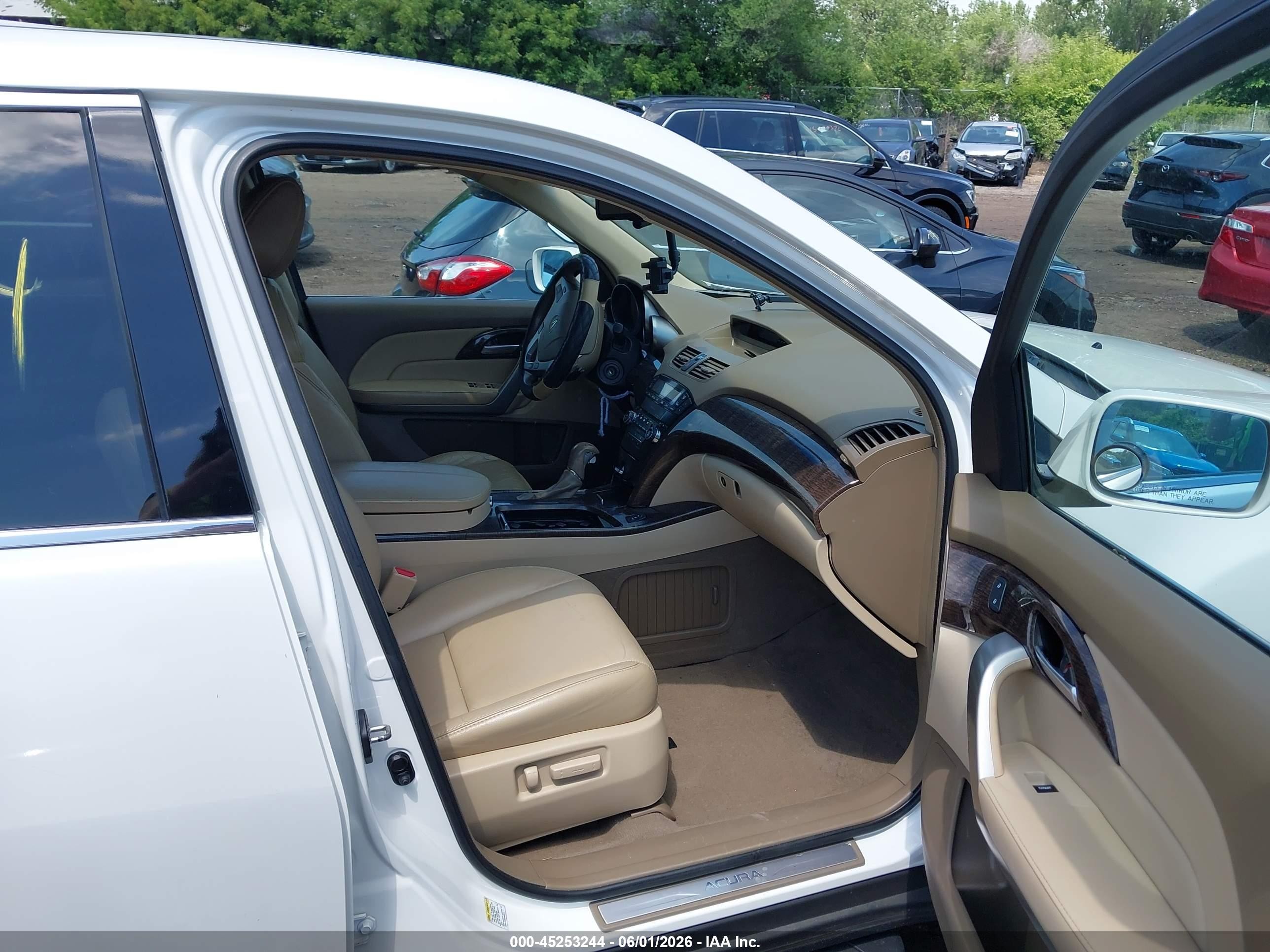2012 Acura Mdx   White vin: 2HNYD2H22CH521160