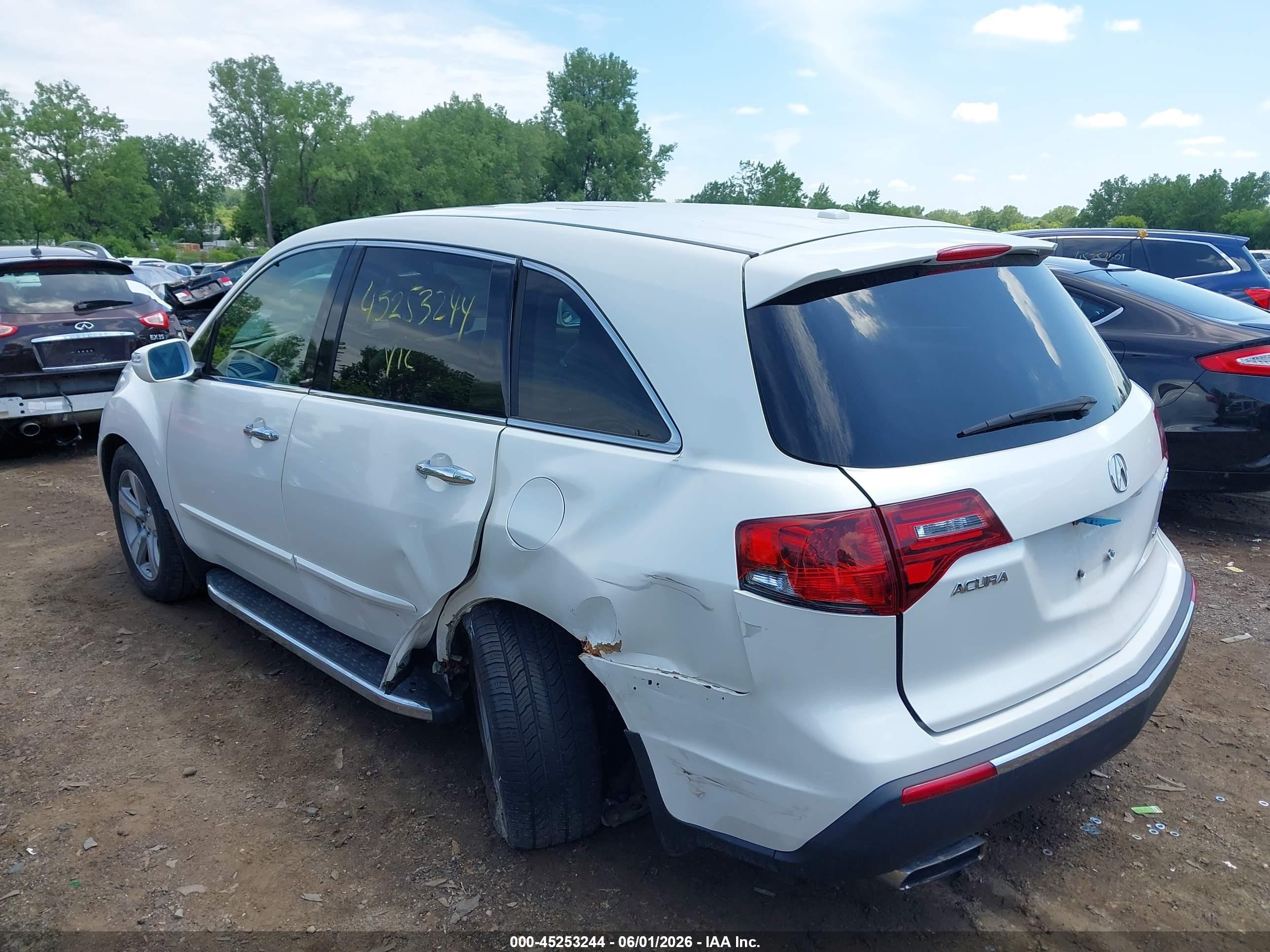 2012 Acura Mdx   White vin: 2HNYD2H22CH521160