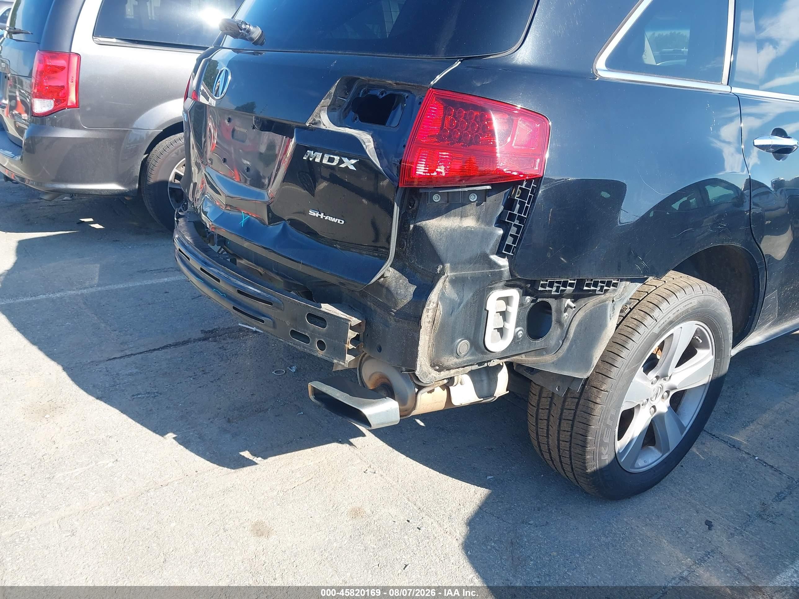 2011 Acura Mdx   Black vin: 2HNYD2H24BH546852